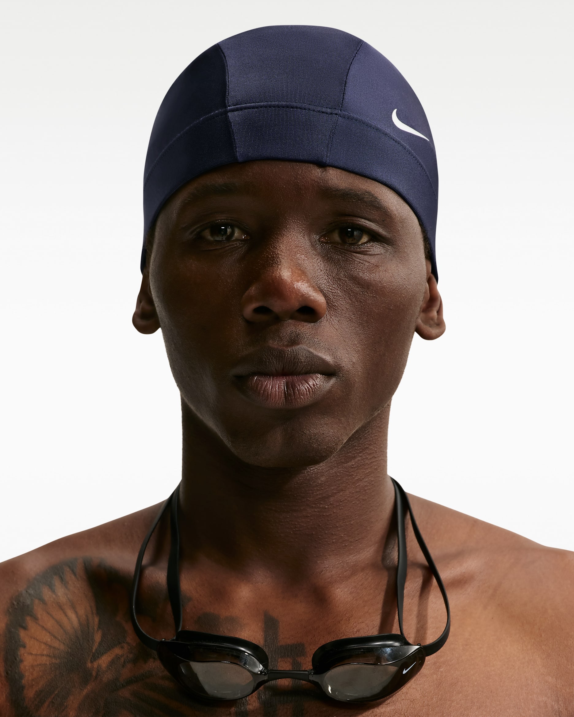 Gorra cómoda Nike Swim - Azul marino medianoche/Blanco