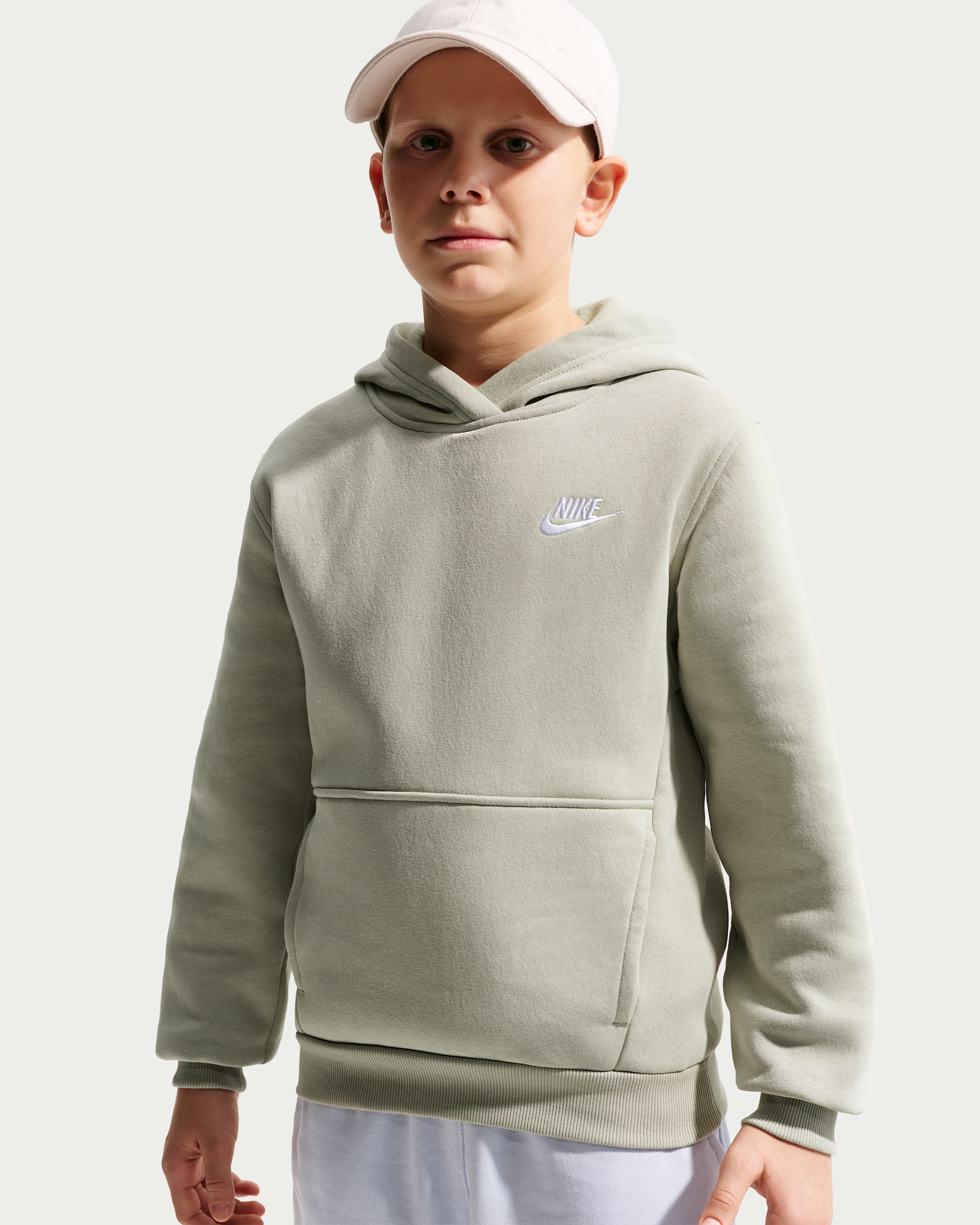 Nike Sportswear Club Fleece Older Kids' Pullover Hoodie - Spruce Fog/White