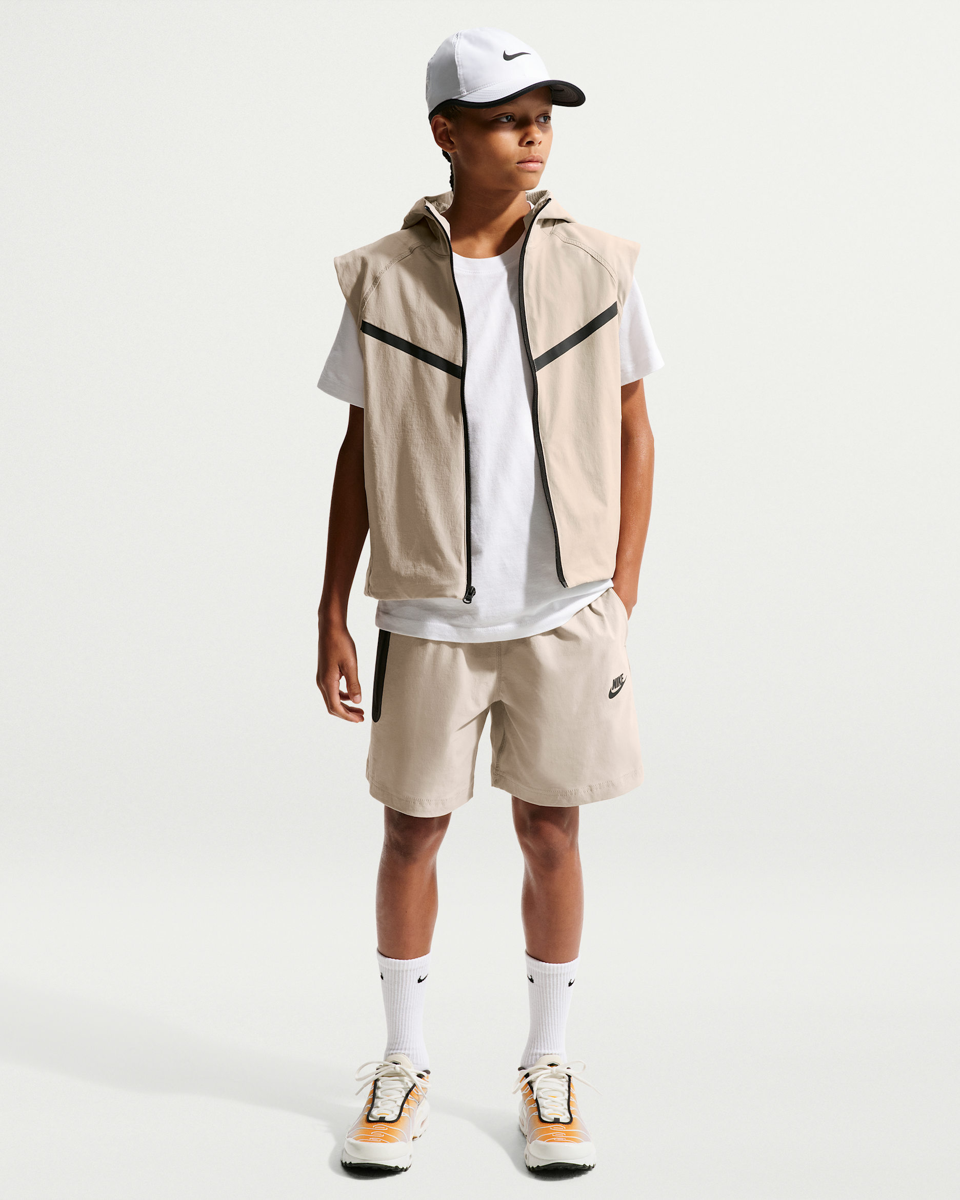 Nike Sportswear Tech Older Kids' (Boys') Woven Shorts - Cream II/Black