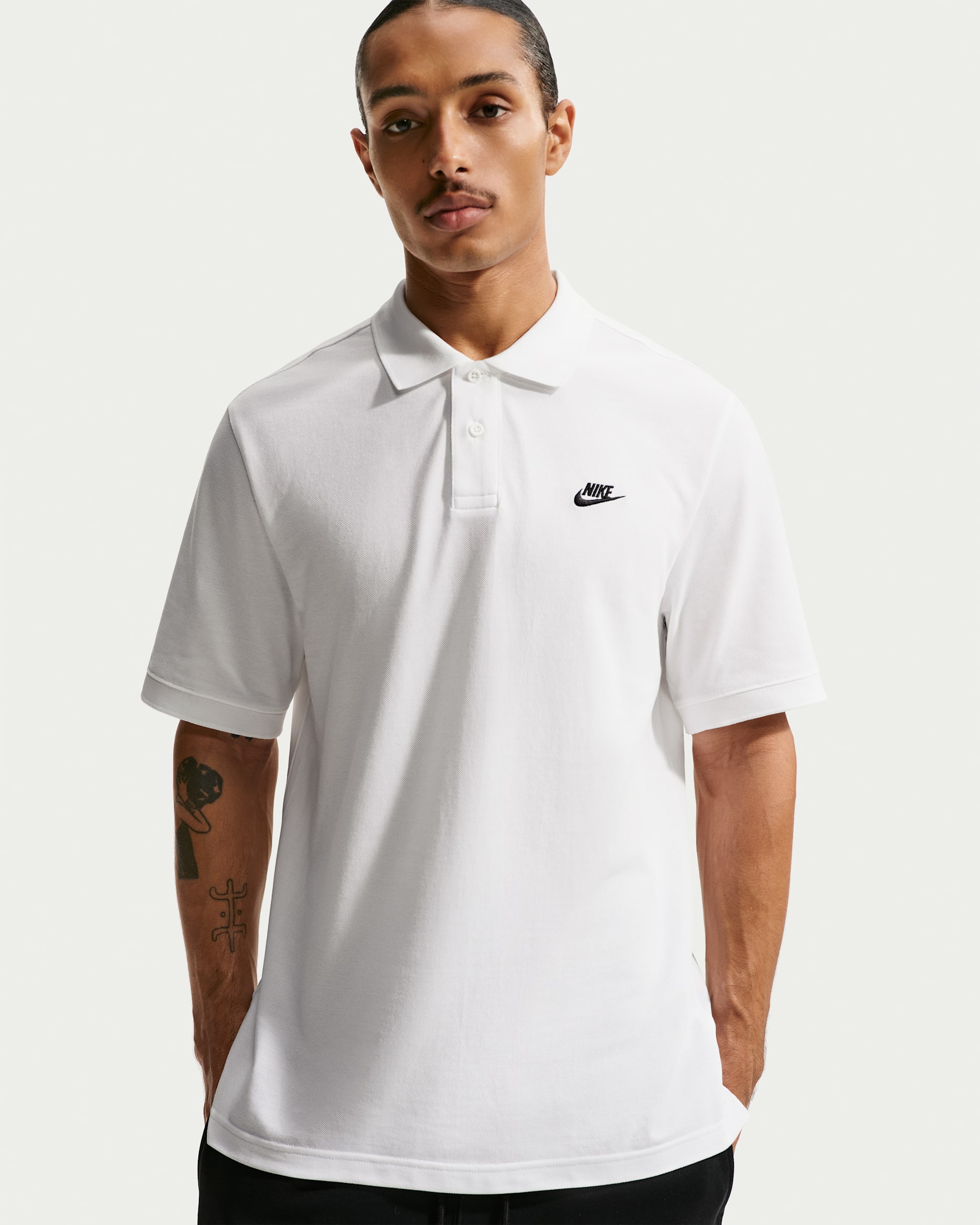 Nike Club Kurzarm-Poloshirt für Herren - Weiß/Schwarz