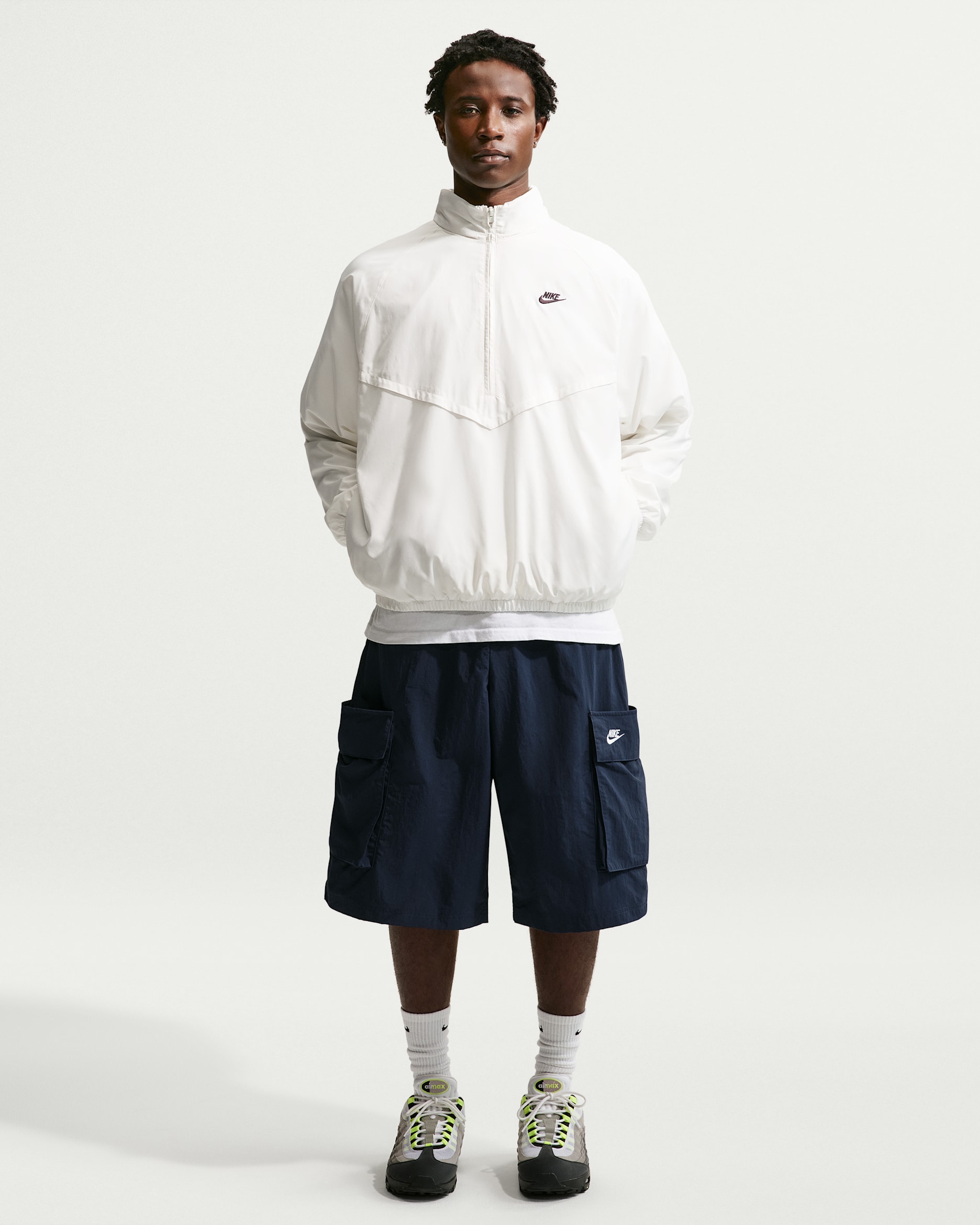 Nike Sportswear Club Men's Oversized Cargo Shorts - Obsidian/White
