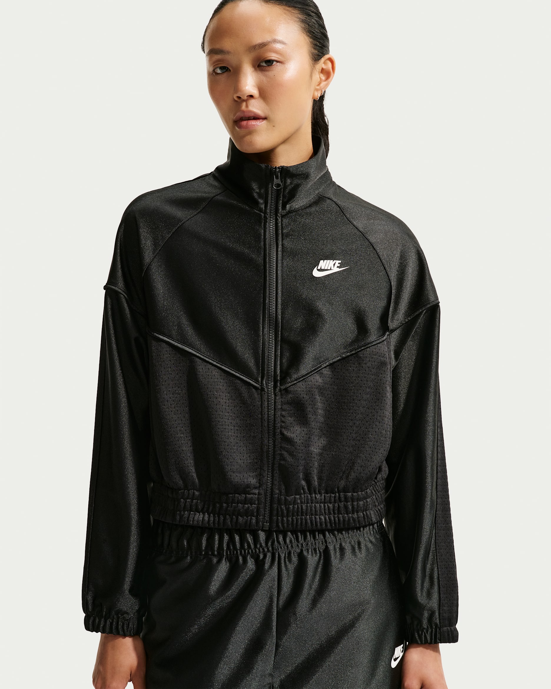 나이키 스포츠웨어 여성 오버사이즈 윈드러너 재킷 - 블랙/세일