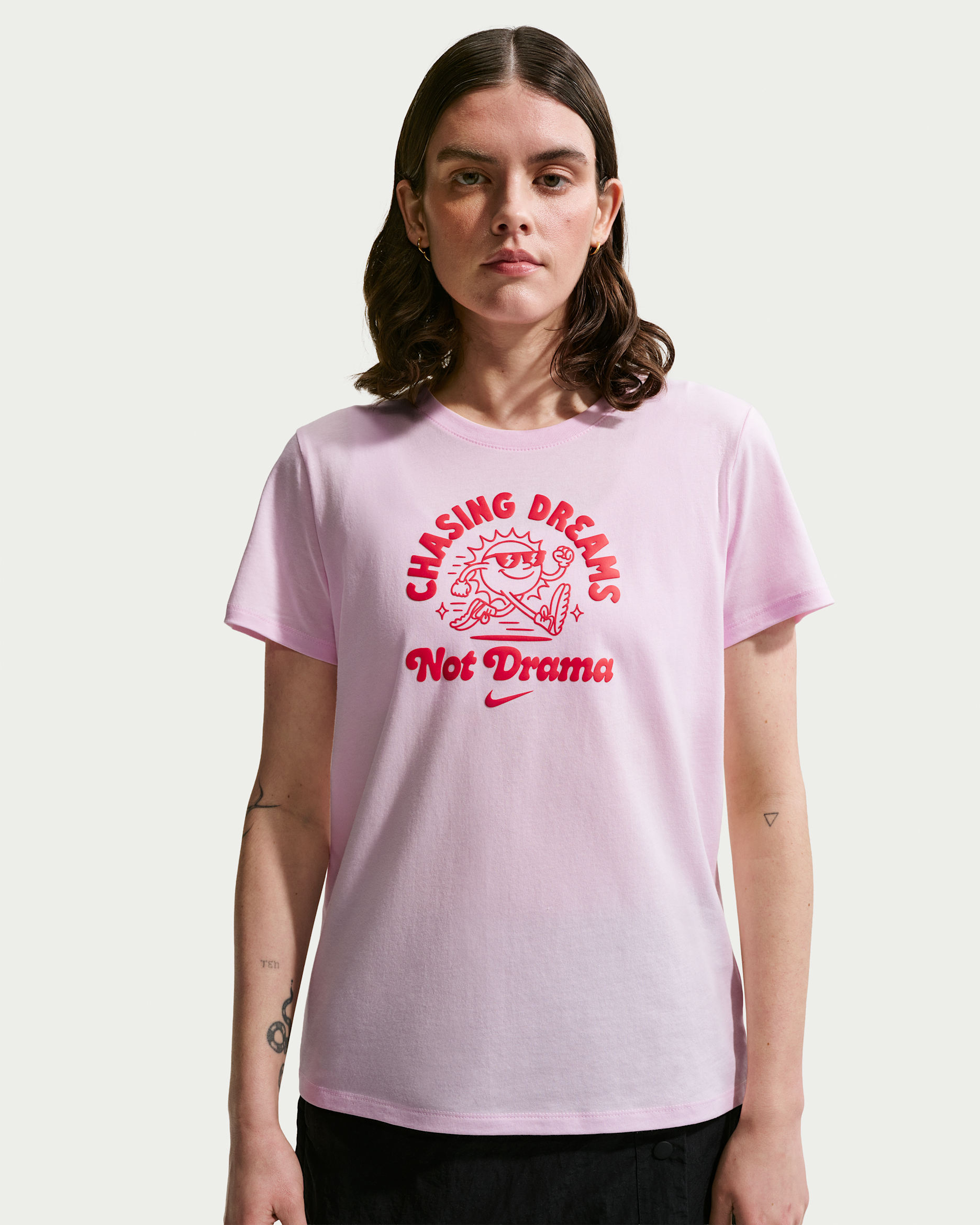 Nike Sportswear Club kortermet T-skjorte til dame - Pink Foam