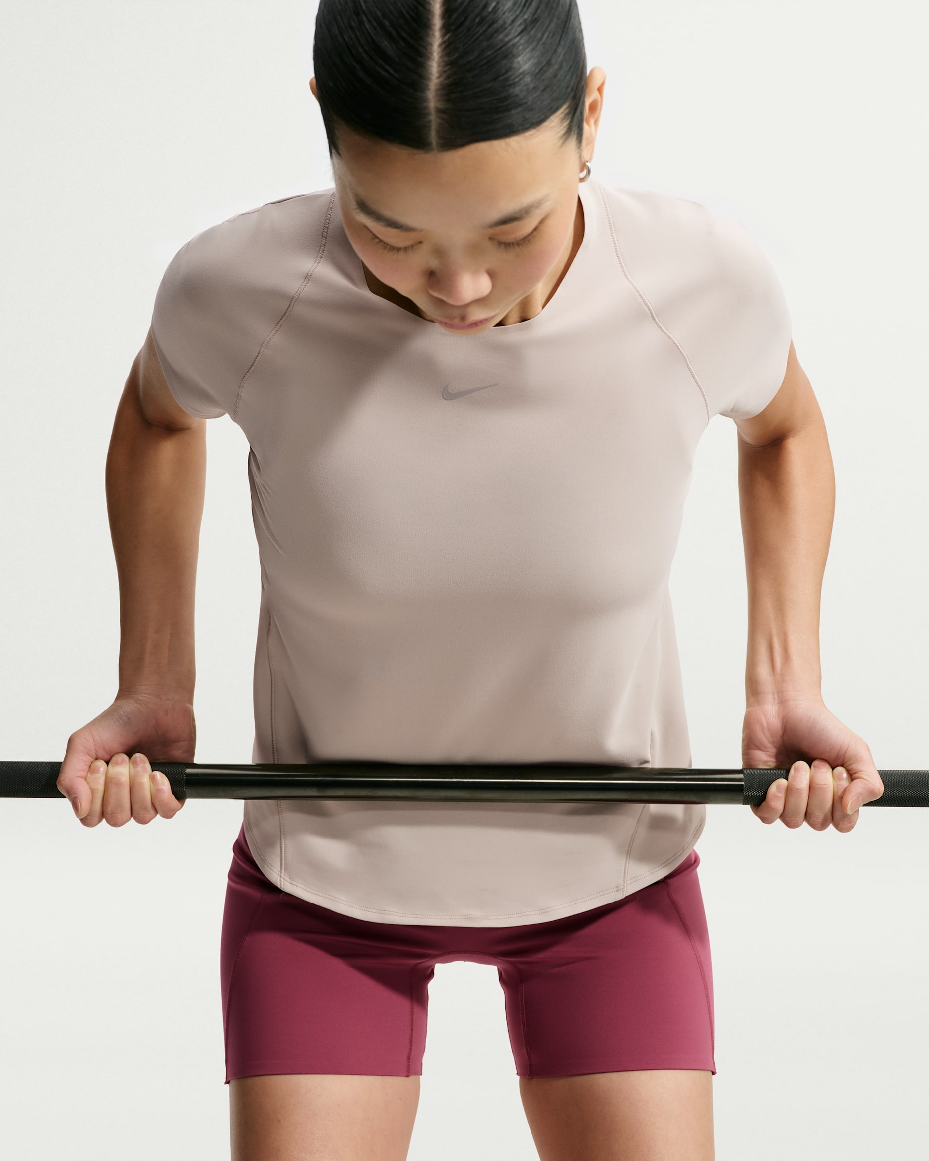 Nike Universa 女款 Dri-FIT 短袖上衣 - Cream II/College Grey