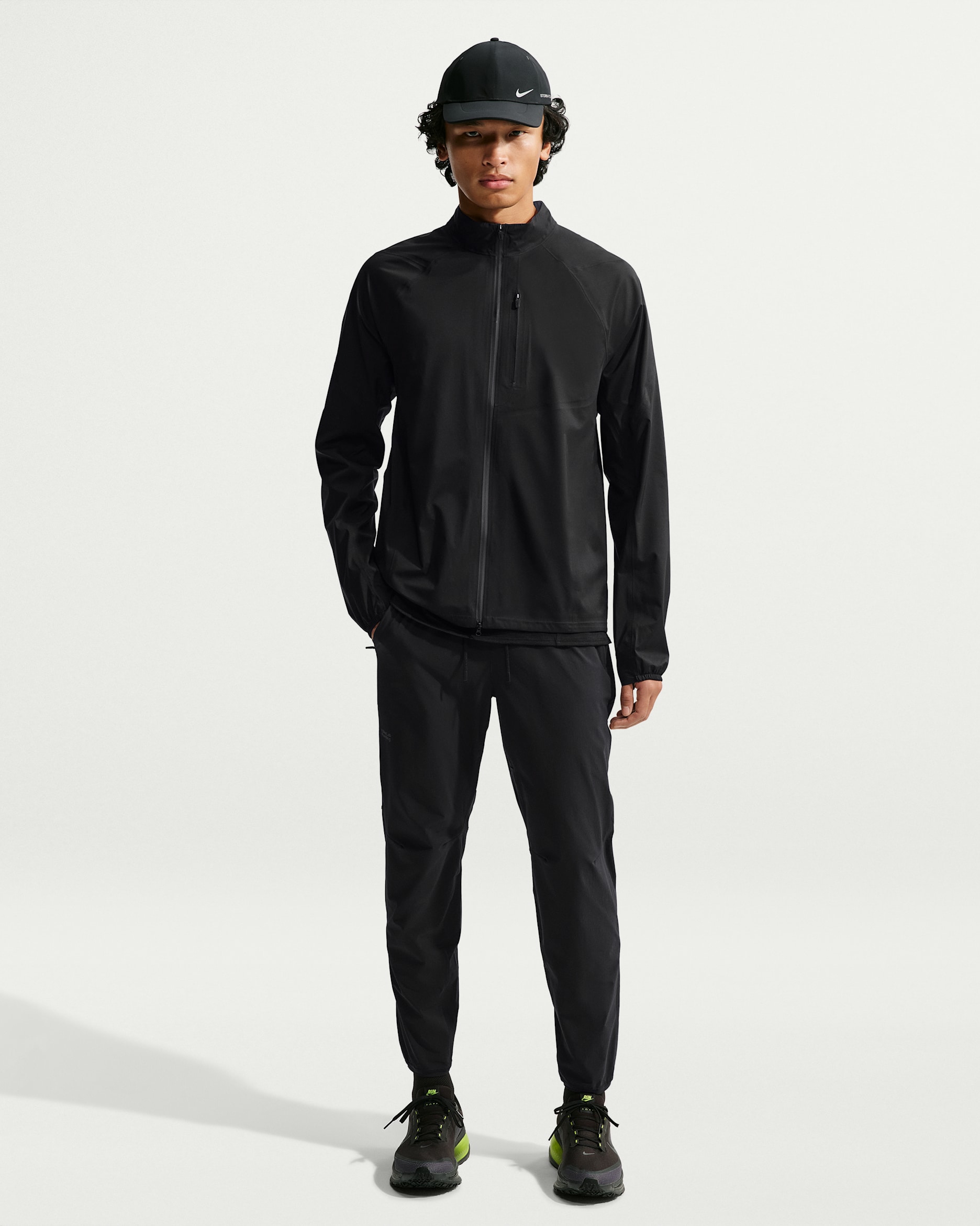 NikeLab | Running Men's Repel Woven Pants - Black/Black/Black
