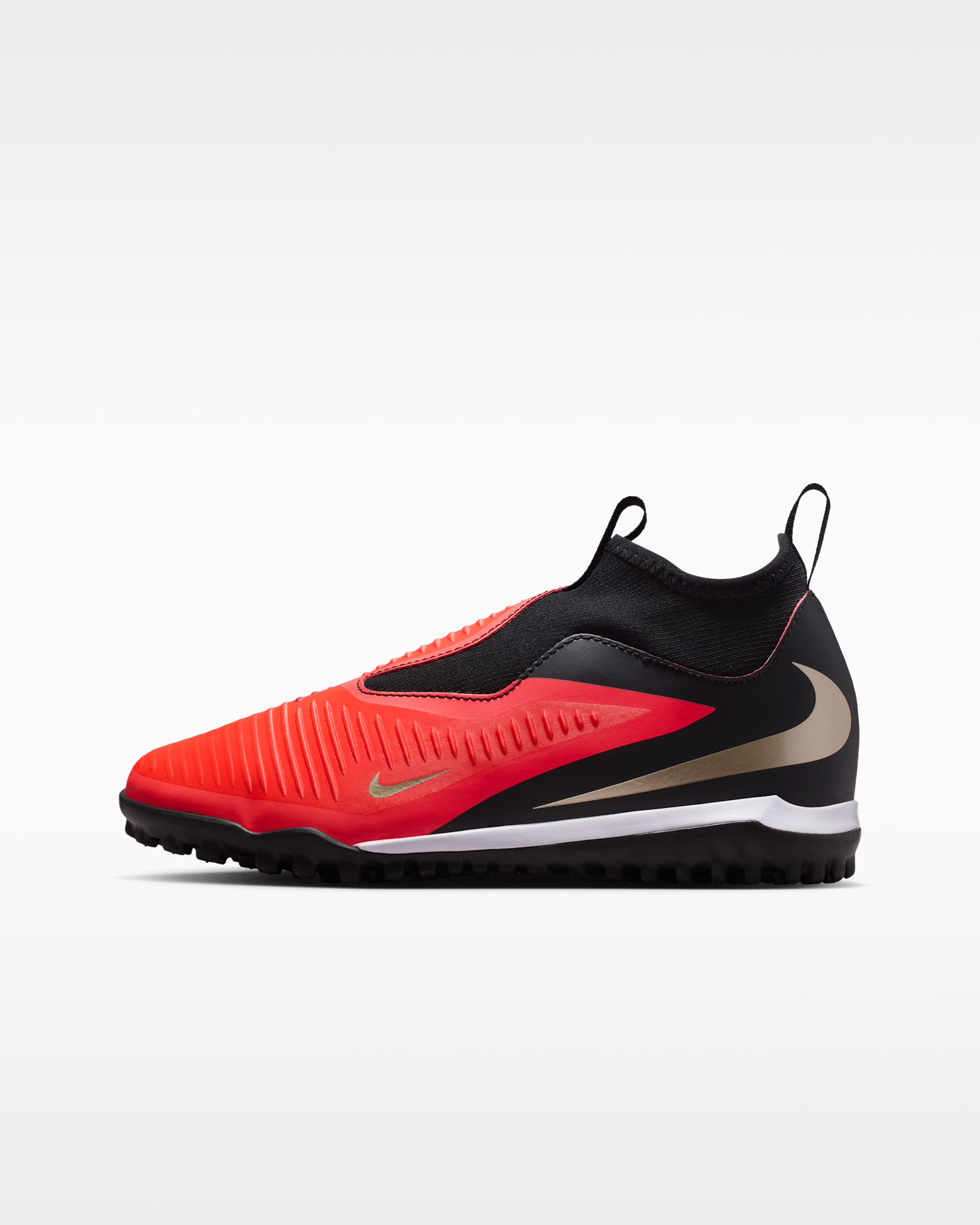 Tacos de fútbol para pasto sintético (turf) para niños grandes Nike Jr. Phantom 6 High Academy - Carmesí brillante/Carmesí brillante/Negro
