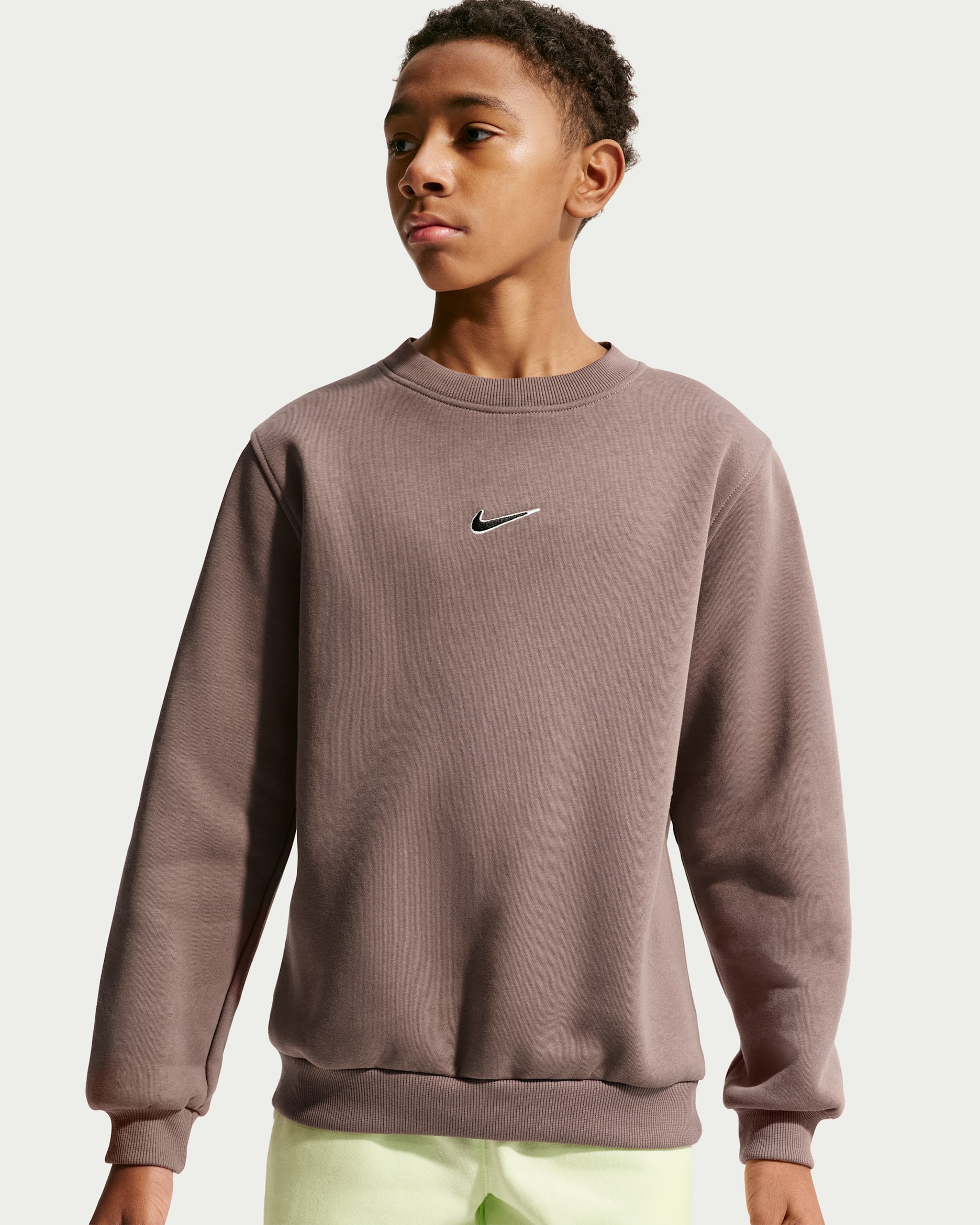 Ποδοσφαιρική φούτερ Kylian Mbappé Club Fleece με crew λαιμόκοψη για μεγάλα παιδιά - Plum Eclipse/Light Liquid Lime/Μαύρο