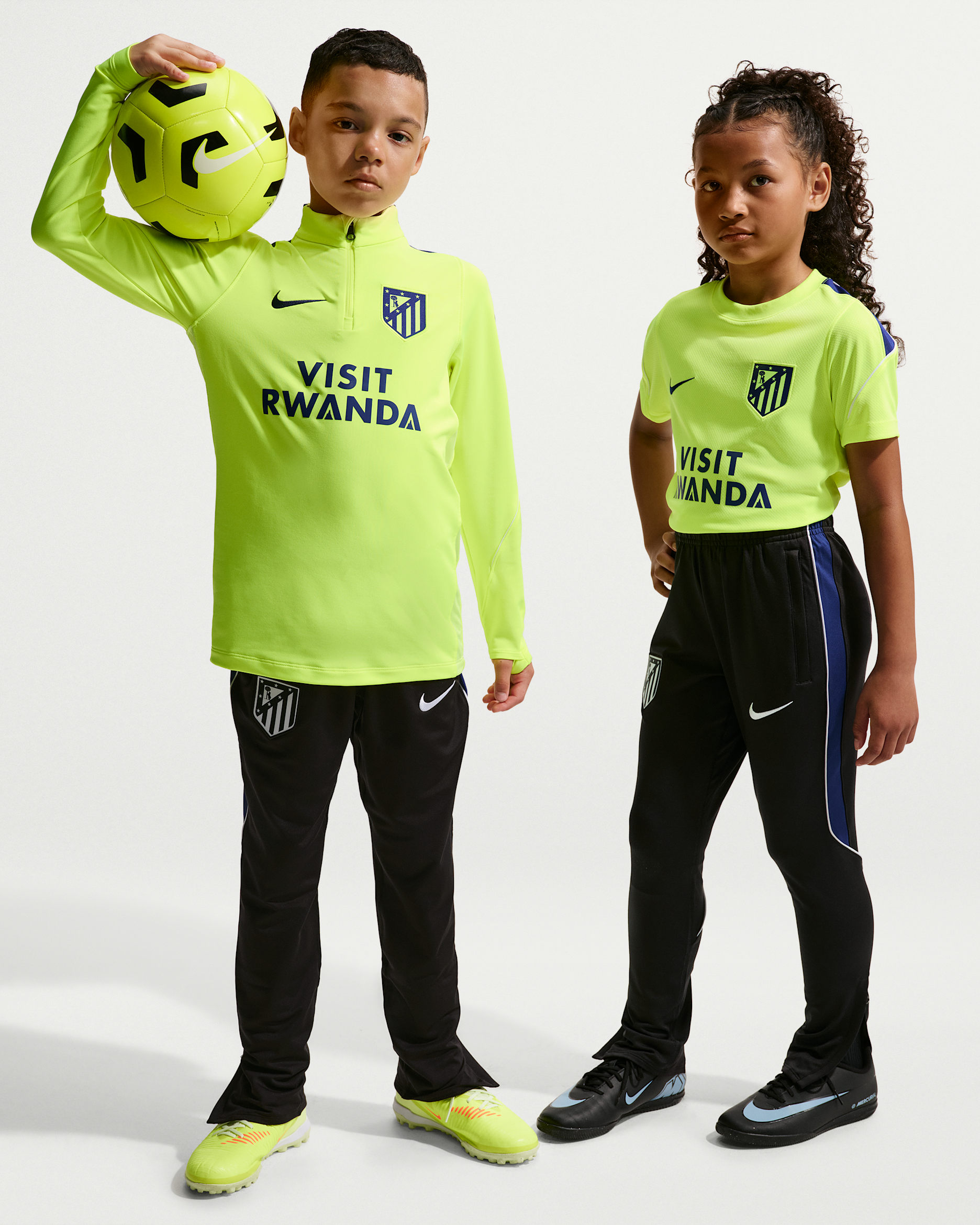 Atlético Madrid Strike Older Kids' Nike Dri-FIT Football Knit Pants - Black/Deep Royal Blue/White