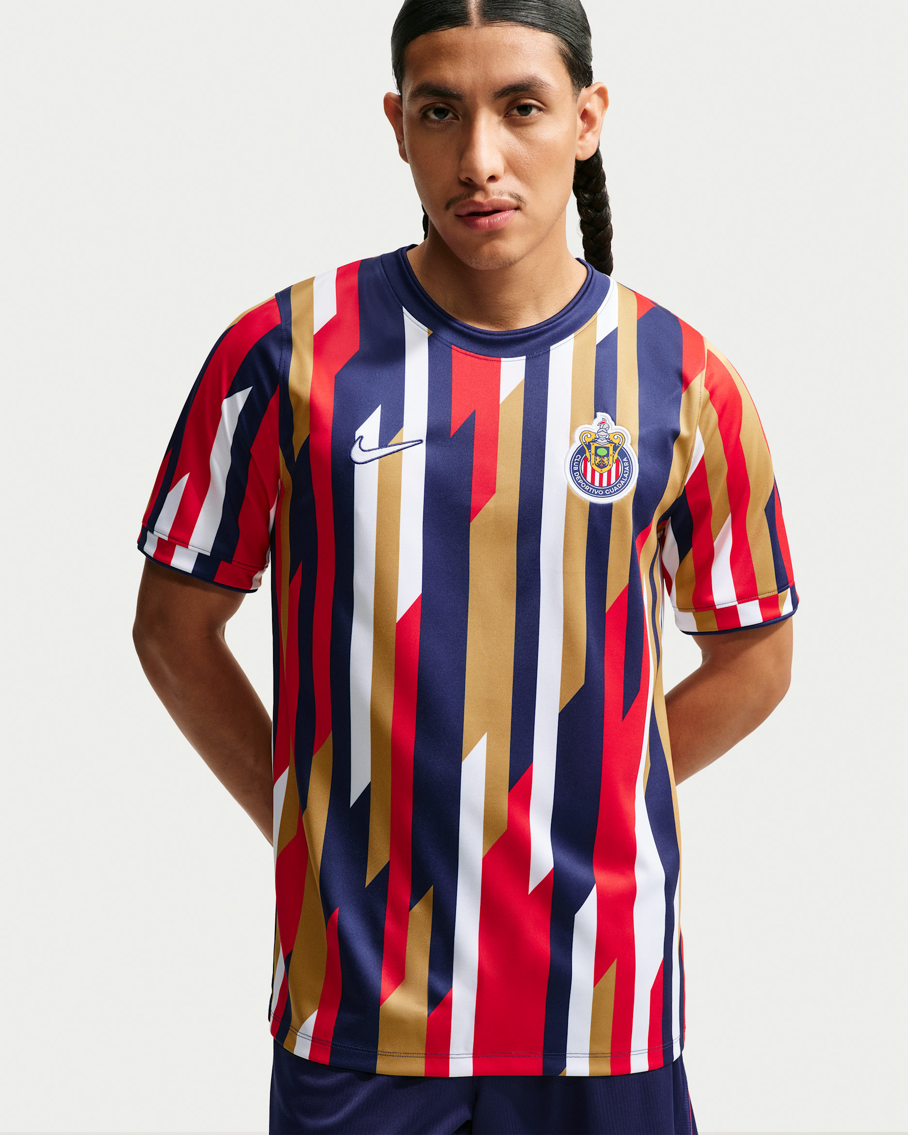 Playera de futbol de manga corta Nike Dri-FIT para antes del partido para hombre C.D. Guadalajara - Blanco/Azul fiel
