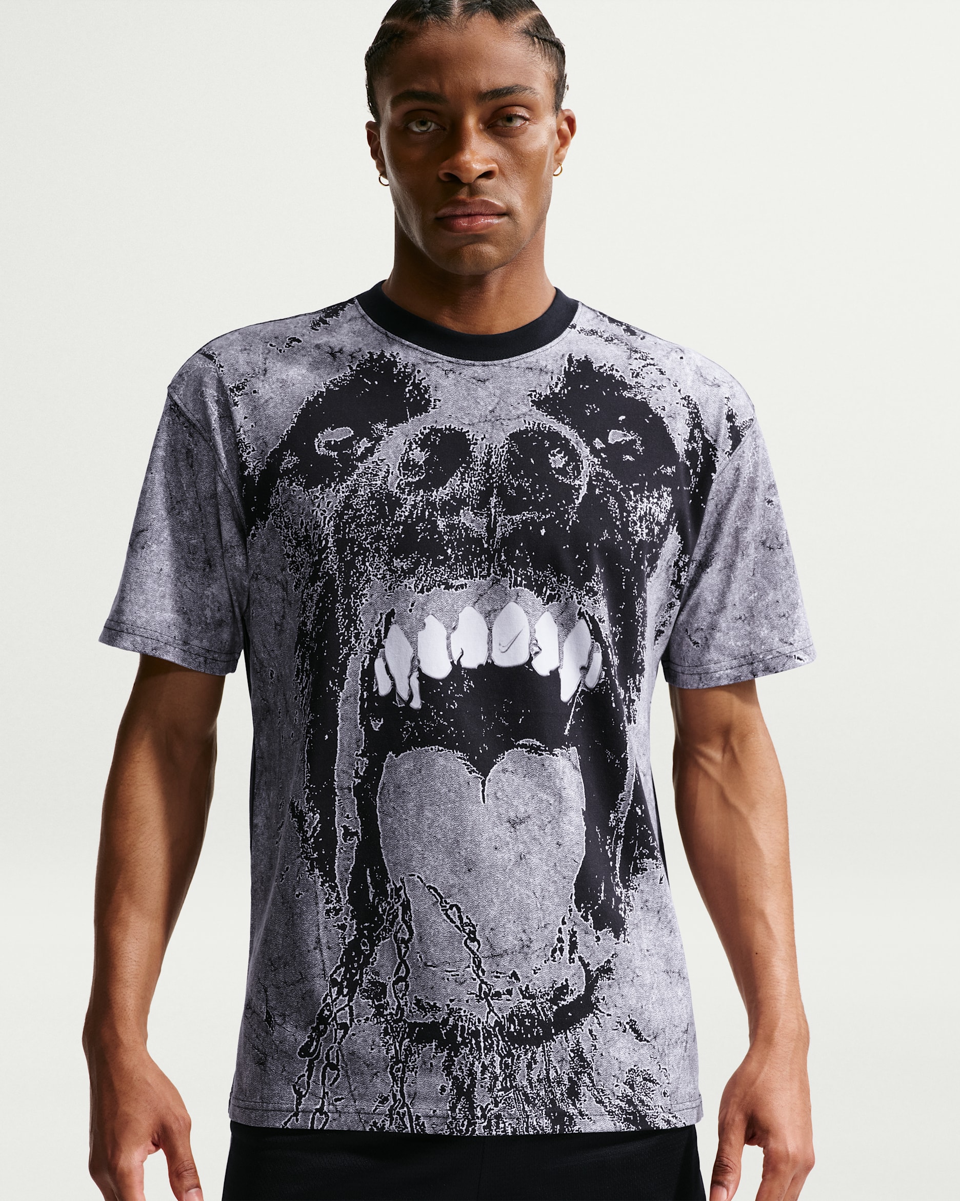 Nike Men's Basketball T-Shirt - Black