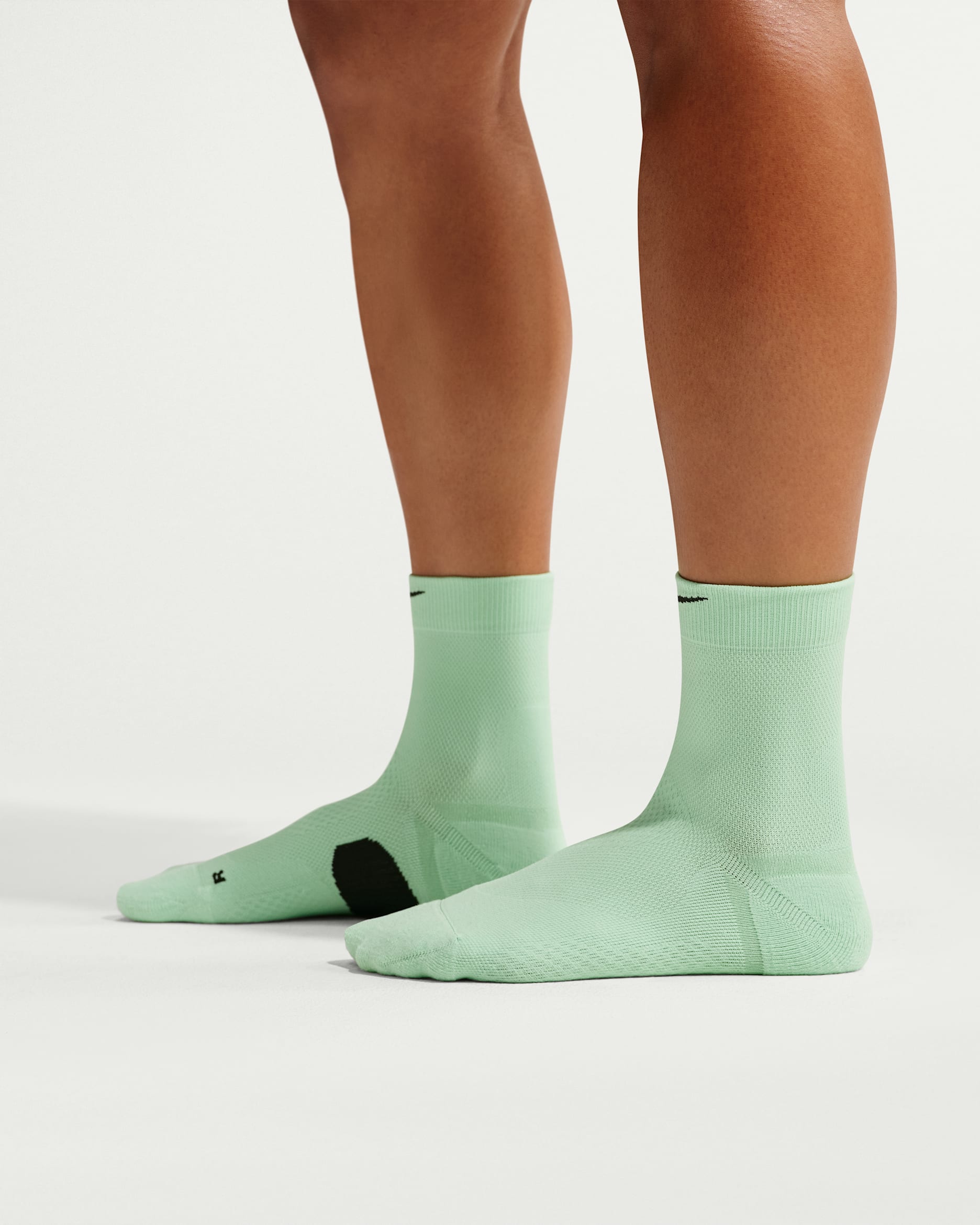 Nike Run Midweight Micro-Crew-Laufsocken (1 Paar) - Cucumber Calm/Midnight Navy/Schwarz