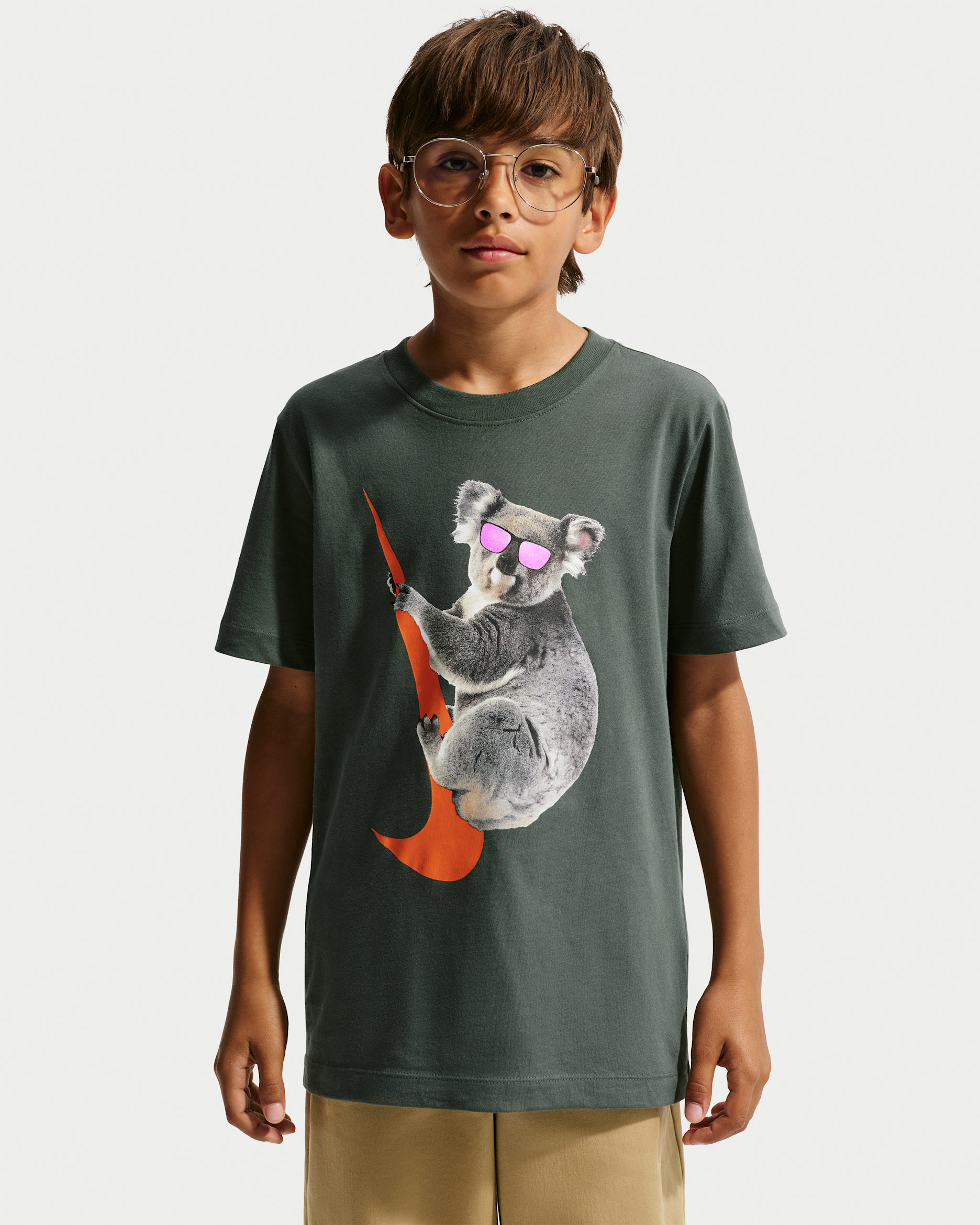 Nike Sportswear Big Kids' T-Shirt - Camo Green