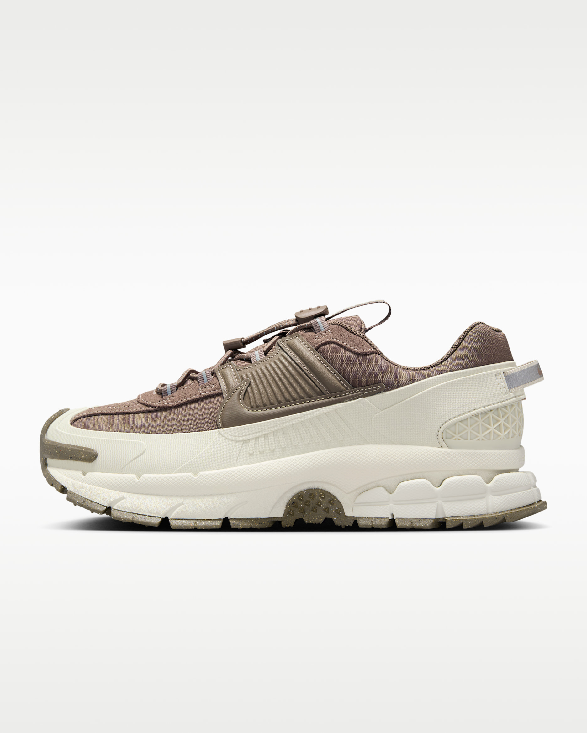 รองเท้าสำหรับฤดูหนาวผู้หญิง Nike Zoom Vomero Roam - Light Bone/Court Purple/Gum Dark Brown/Mink Brown