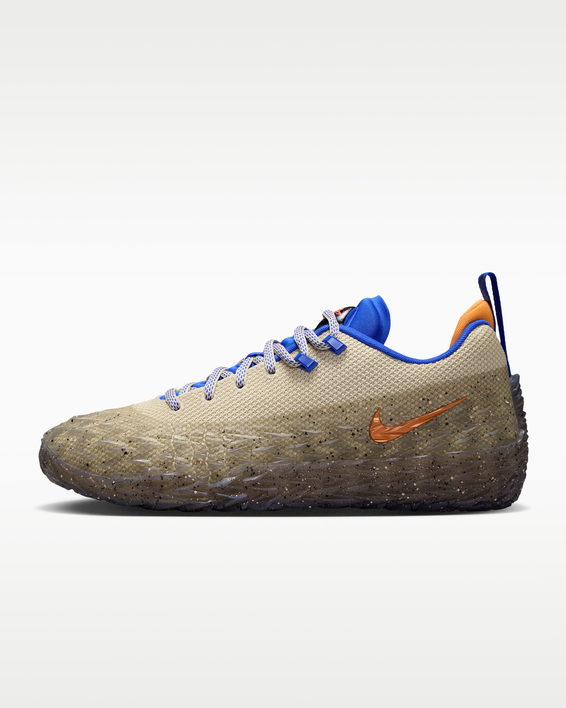 Nike S.T. Chaussure de basket Charge "Rugged" - Rattan/Hyper Royal/Bright Crimson/Bright Mandarin