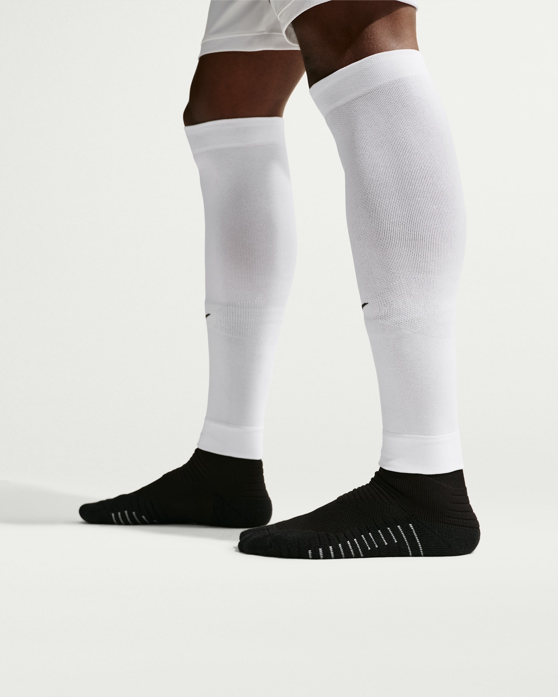 Nike VaporFast Soccer Leg-Sleeve (1 Pair) - White/White/Black