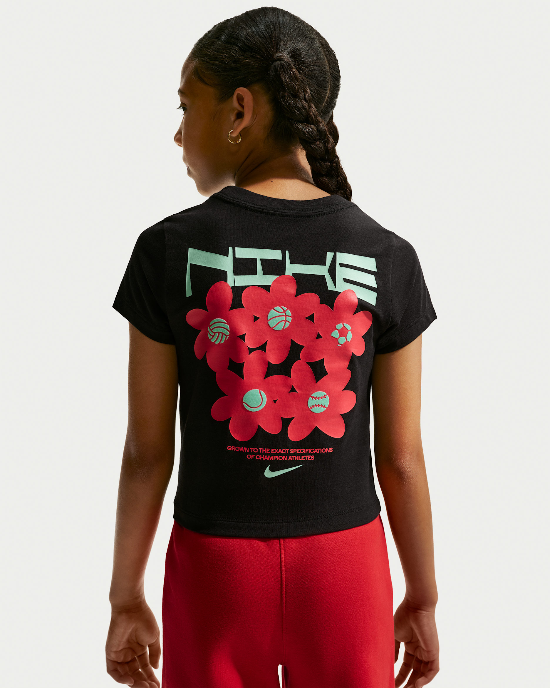 Nike Sportswear Big Kids' (Girls') Slim Cropped T-Shirt - Black