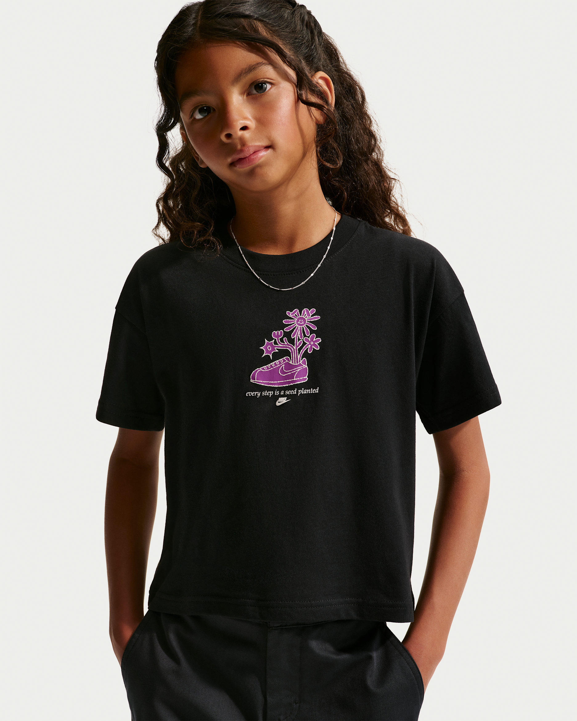 Nike Sportswear Big Kids' (Girls') Boxy T-Shirt - Black
