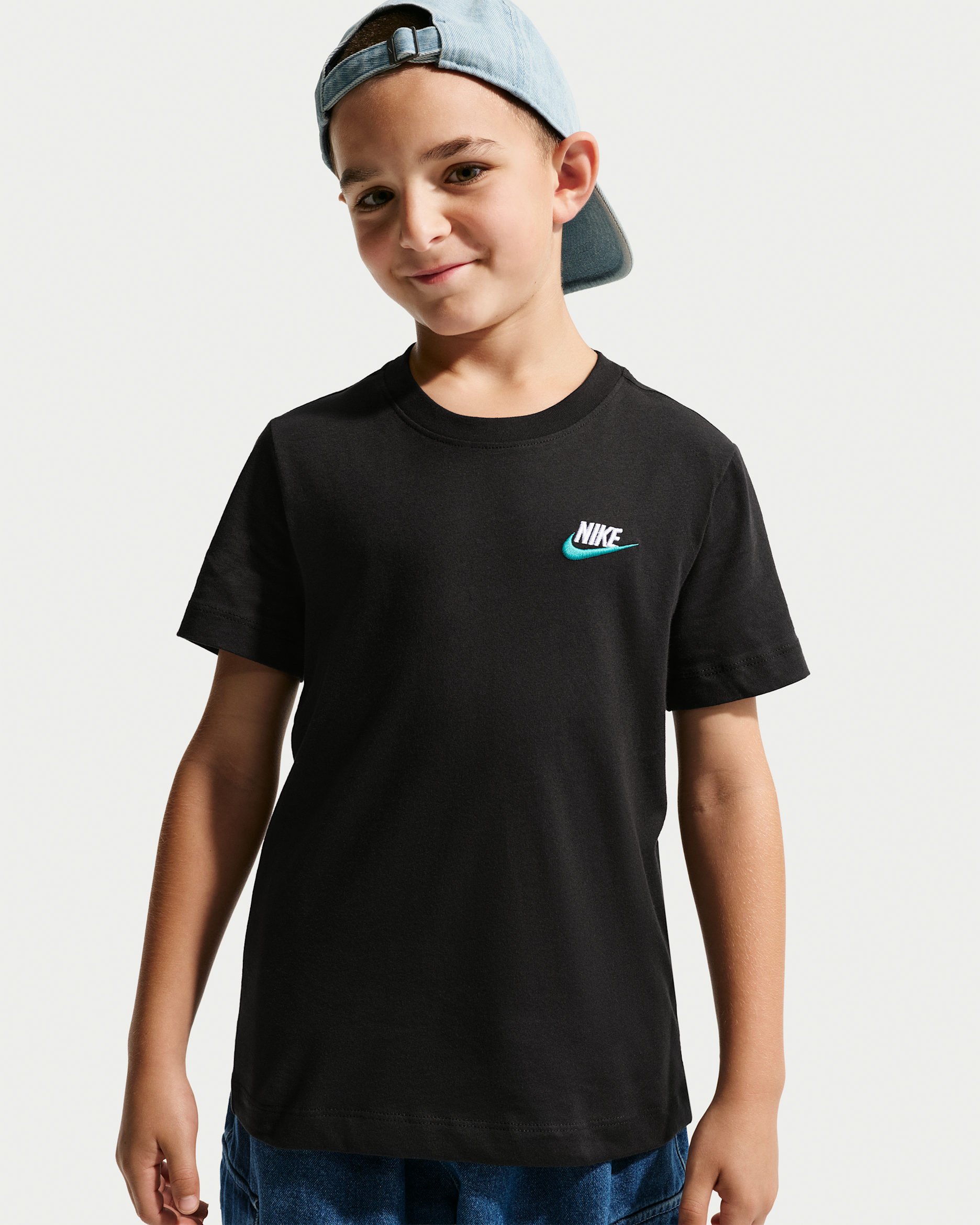 Nike Sportswear Older Kids' T-Shirt - Black/White/Energy