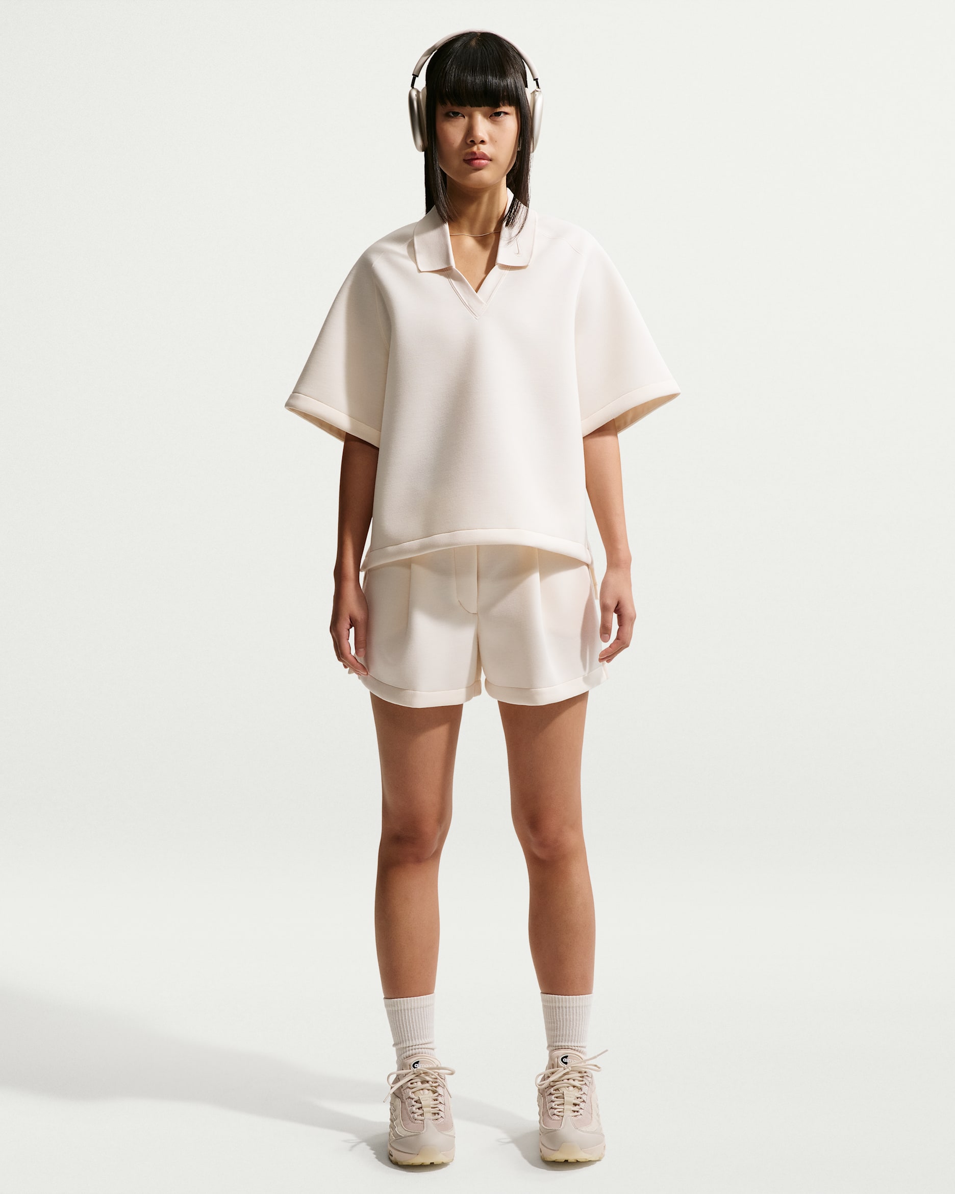 Nike Pre-Game Fleece Women's Loose Mid-Rise Tailored Shorts - Chalk/Chalk