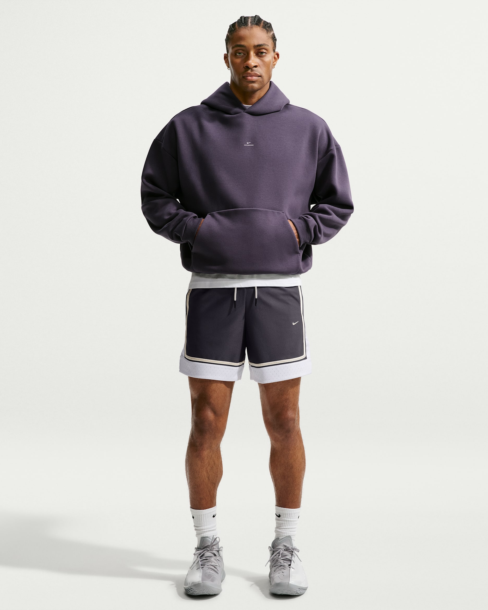 Nike Standard Issue Pantalón corto de baloncesto Dri-FIT de 15 cm - Hombre - Gridiron/Blanco/Pale Ivory