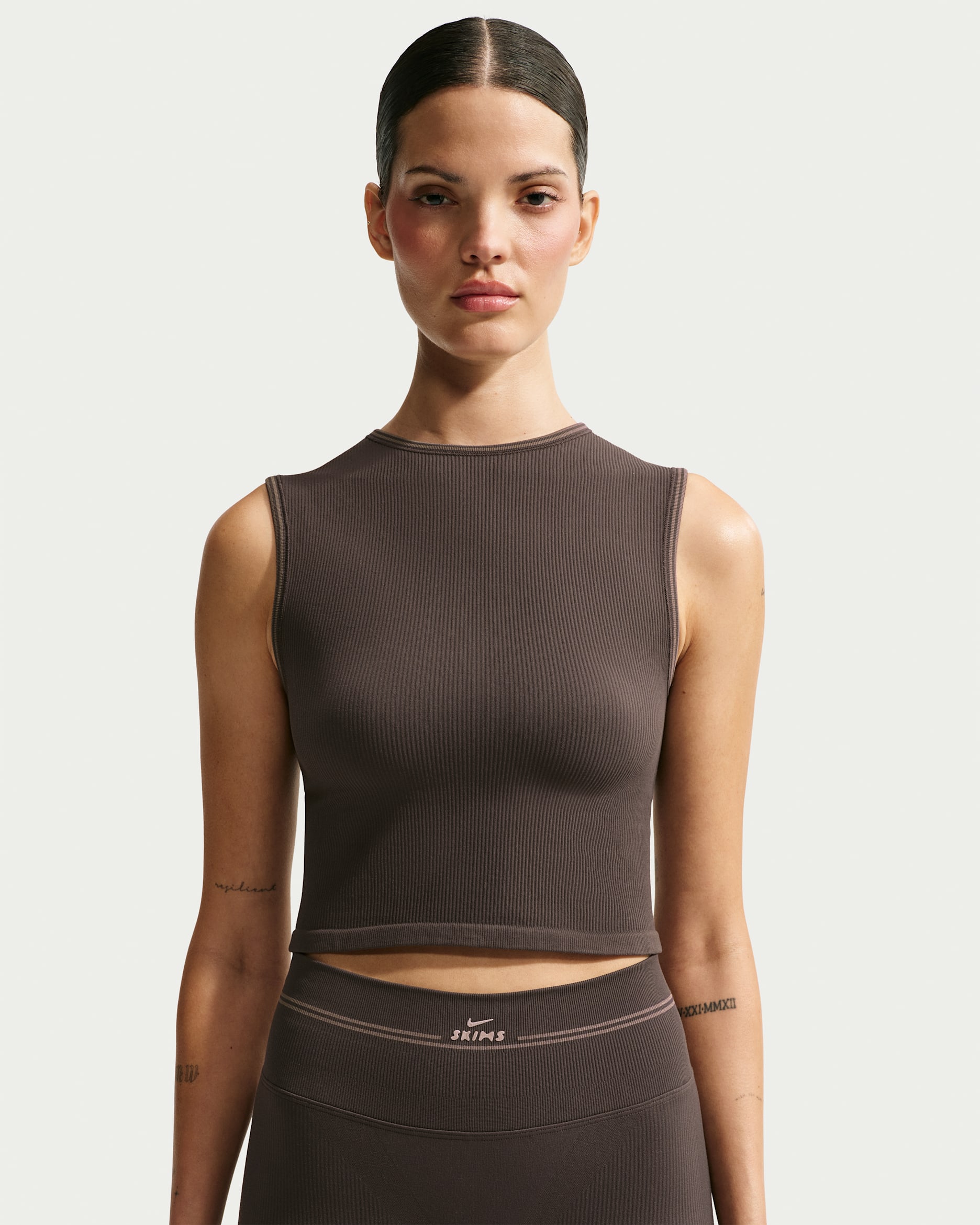 Débardeur de musculation NikeSKIMS Ribbed Seamless pour femme - NSKM Phoenix/NSKM Truffle