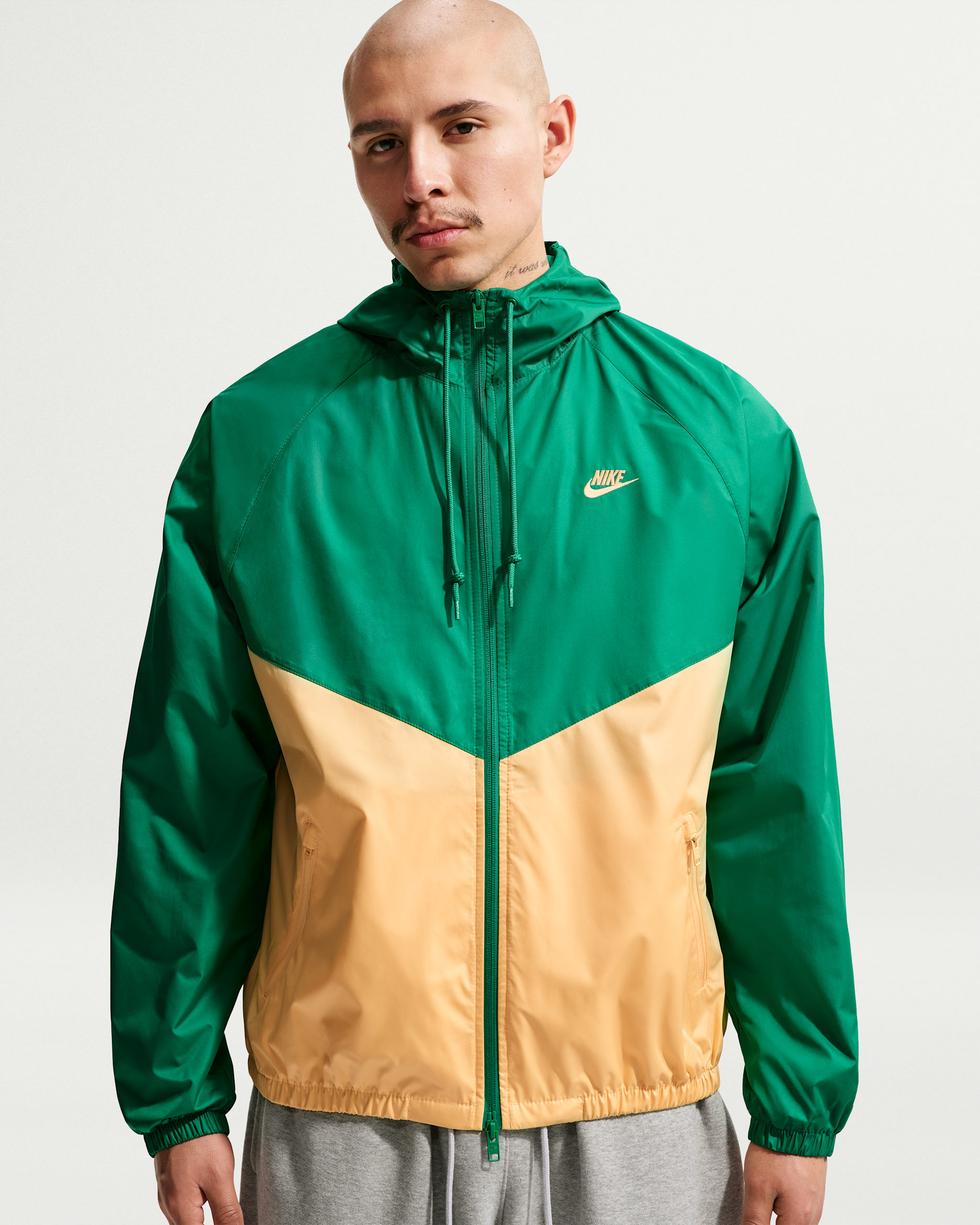 Nike Windrunner Men's Lined Jacket - Malachite/Topaz Gold/Topaz Gold