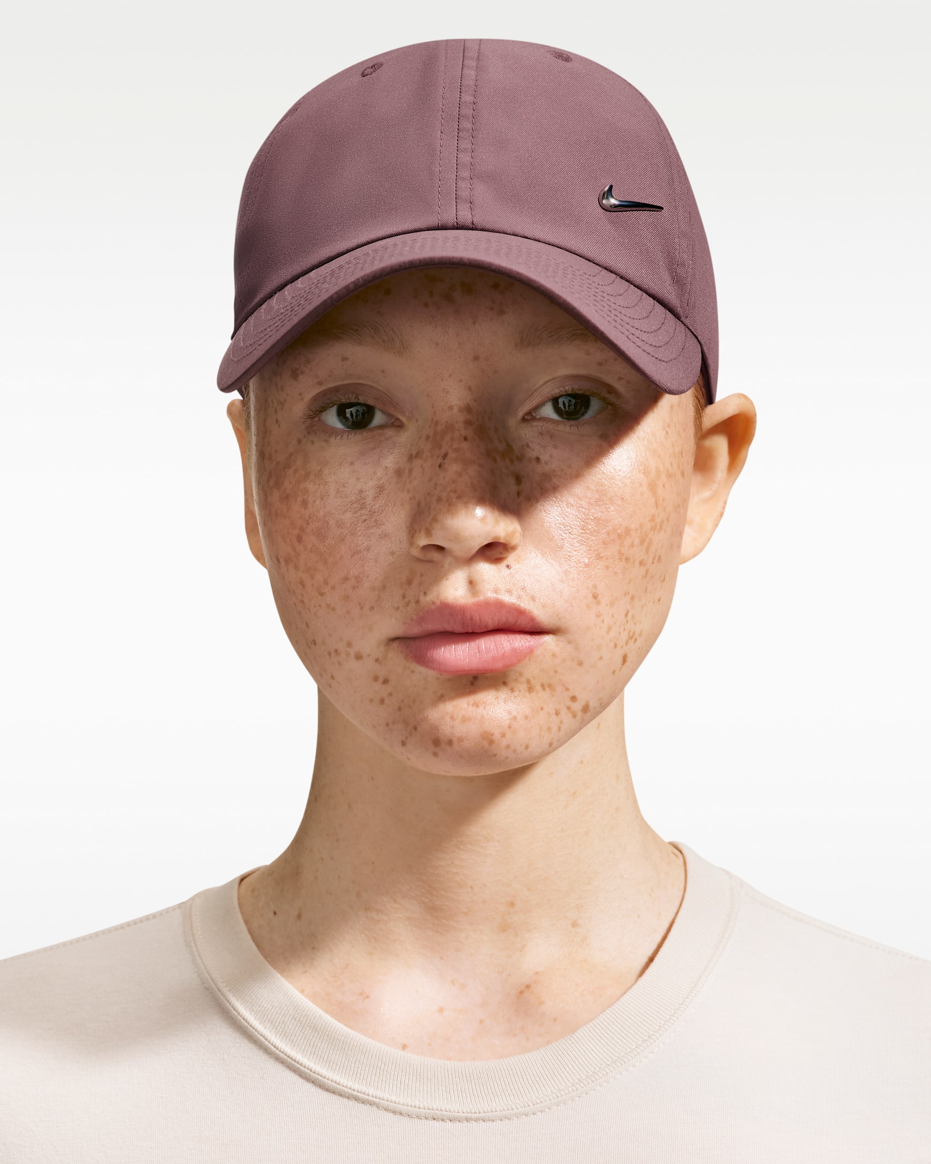 Nike Dri-FIT Club Unstructured Metal Swoosh Cap - Tattoo/Metallic Silver