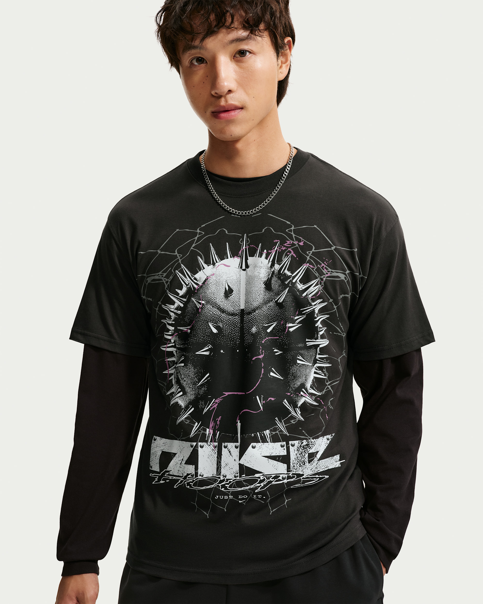 เสื้อยืดบาสเก็ตบอลผู้ชาย Nike - Off Noir
