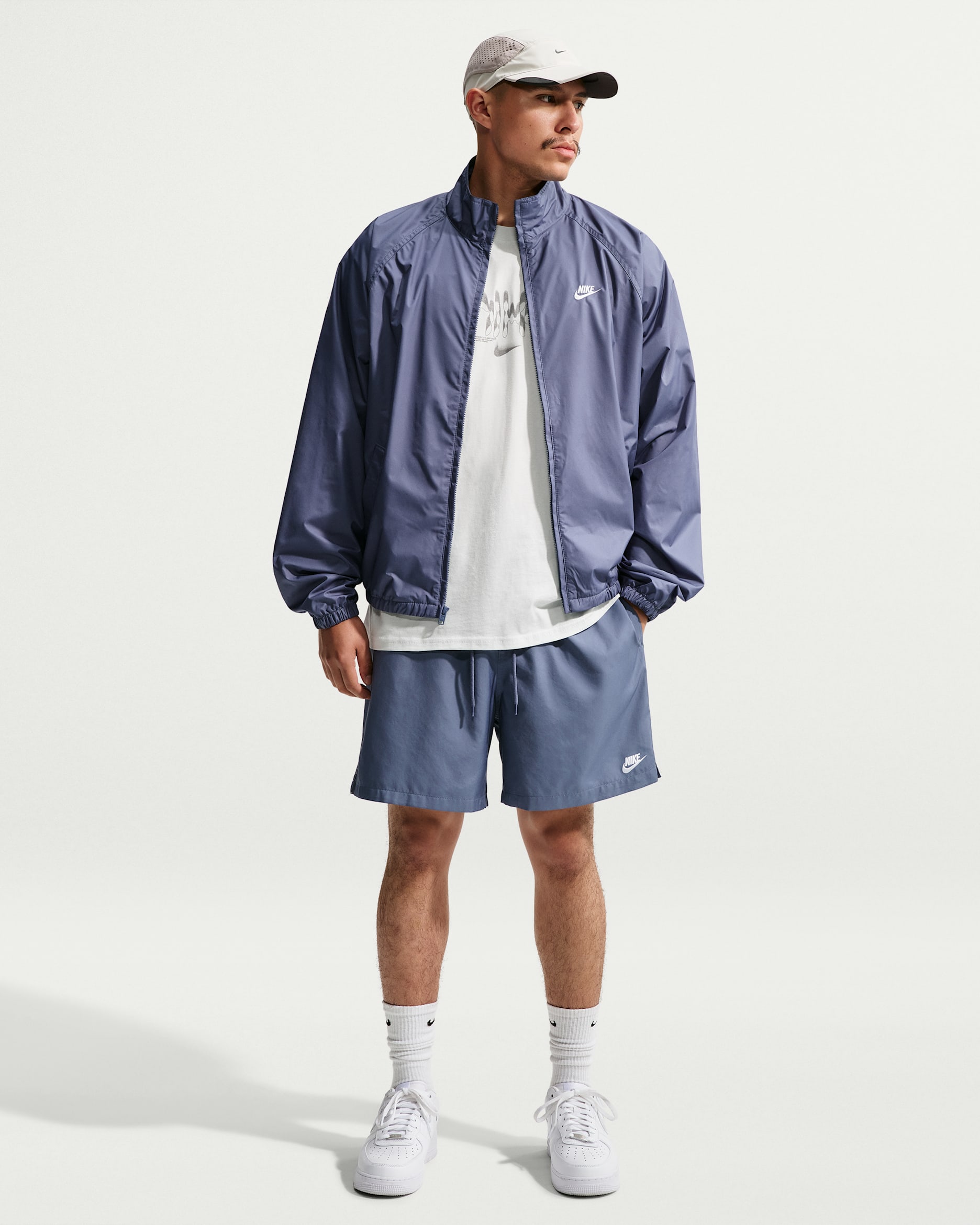 Nike Club Men's Woven Flow Shorts - Diffused Blue/White