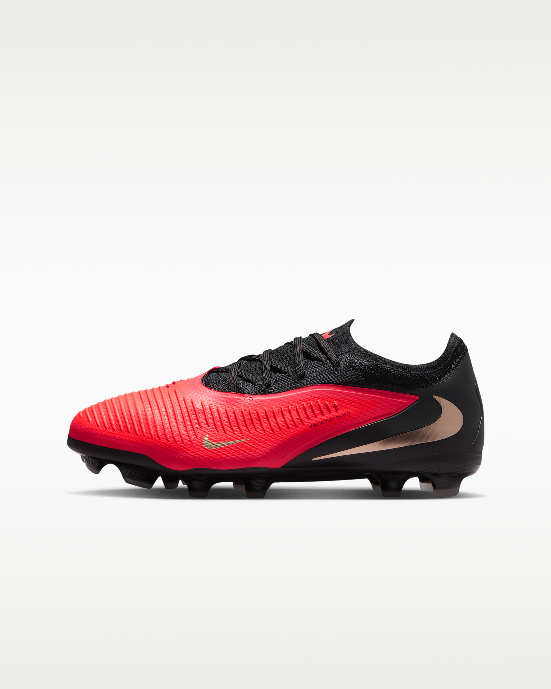Crampons de foot multi-surfaces Nike Jr. Phantom 6 Low Pro pour ado - Bright Crimson/Bright Crimson/Noir