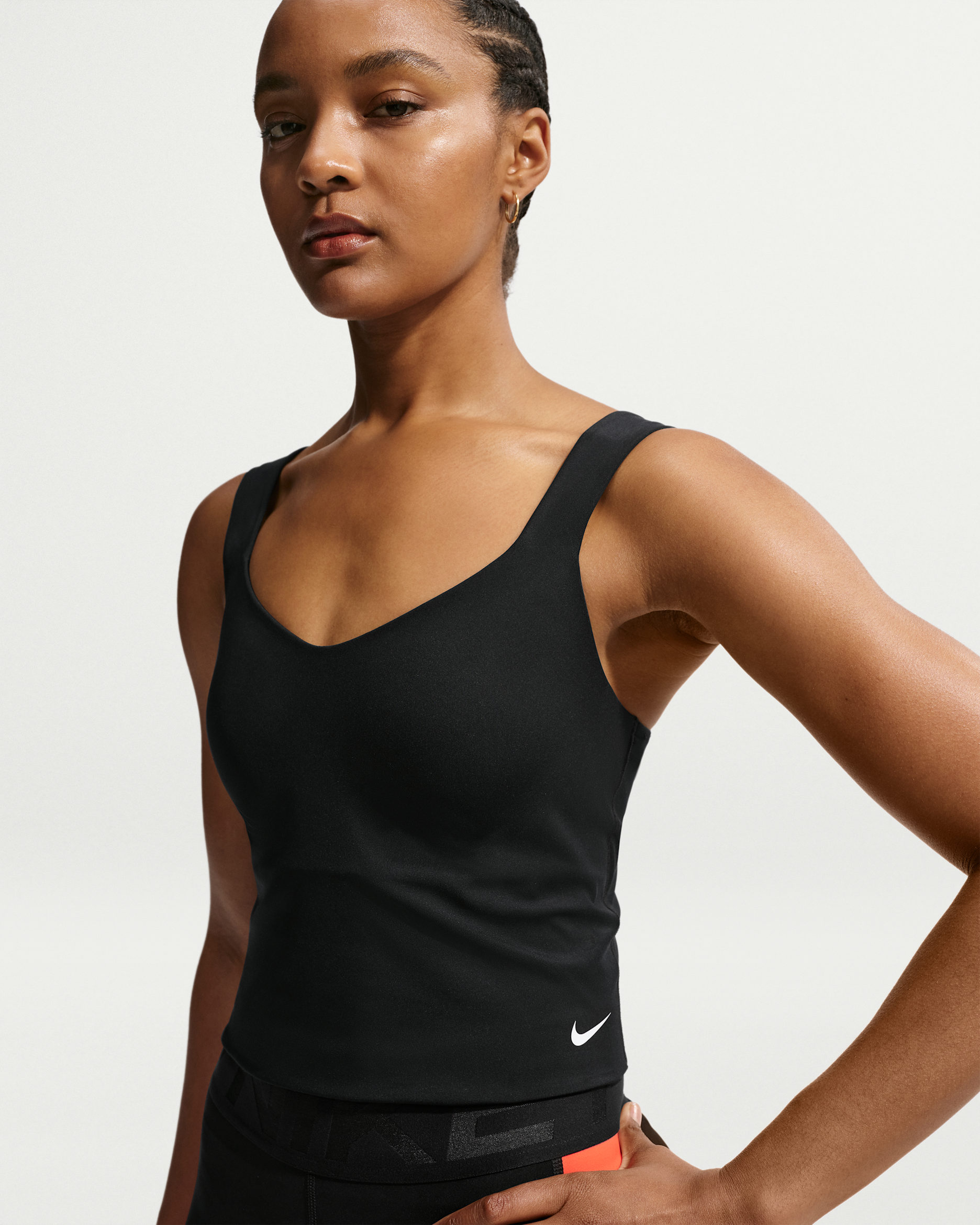 Nike Pro Sculpt Women's Medium-Support Padded Sports Bra Tank - Black/White