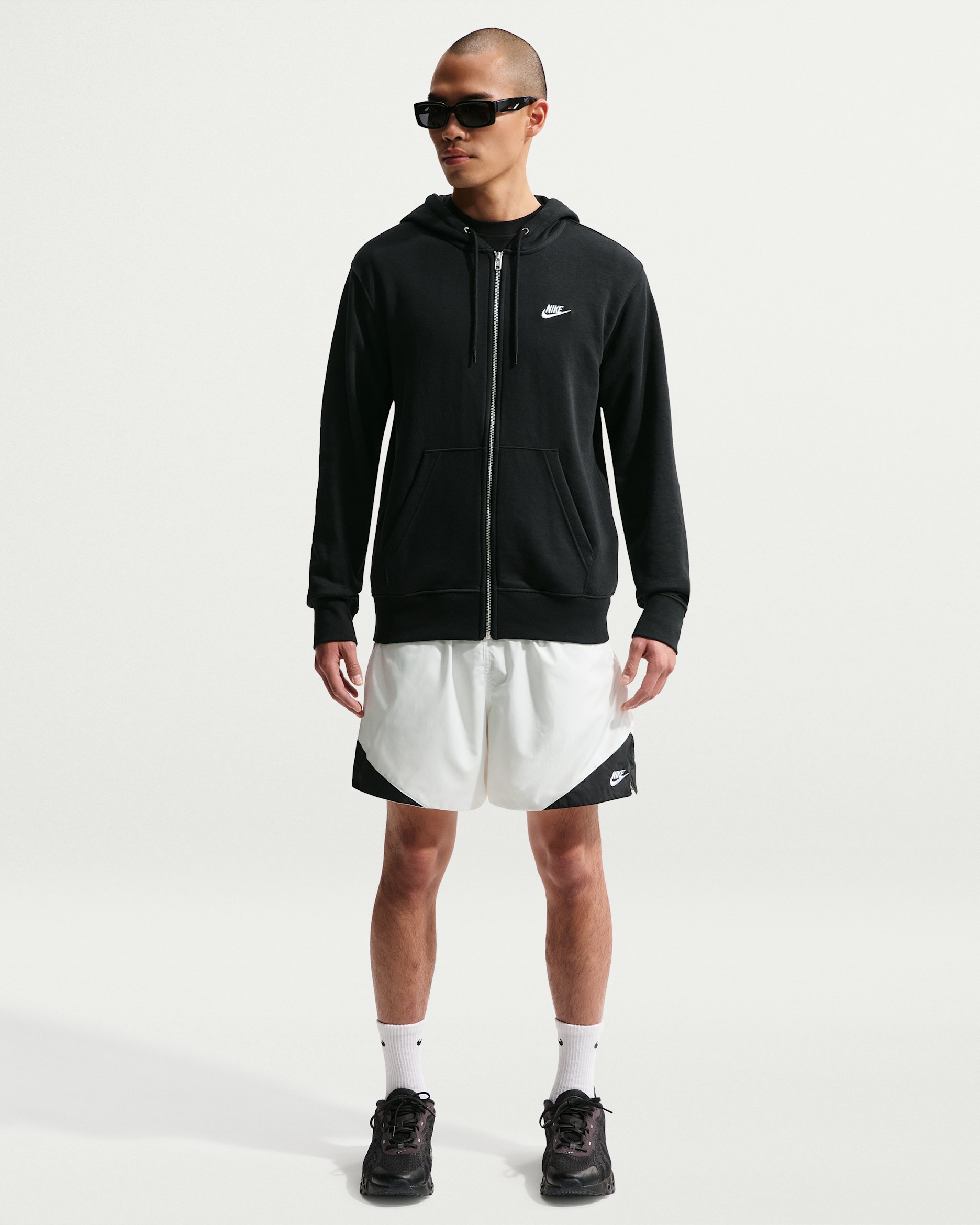 나이키 윈드러너 남성 경량 우븐 쇼츠 - 세일/블랙/화이트