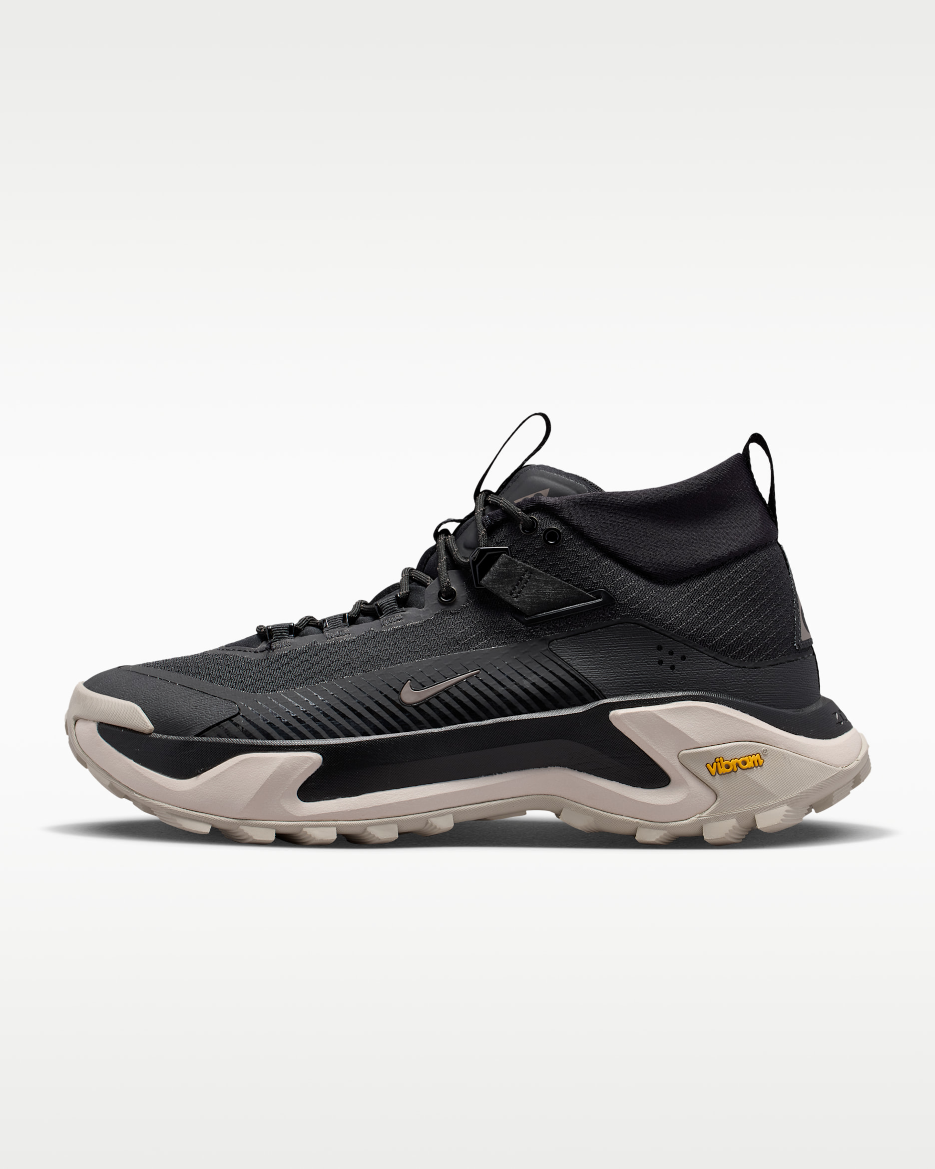 ACG Zegama Hike Men's Hiking Shoes - Black/Cream II/Ironstone