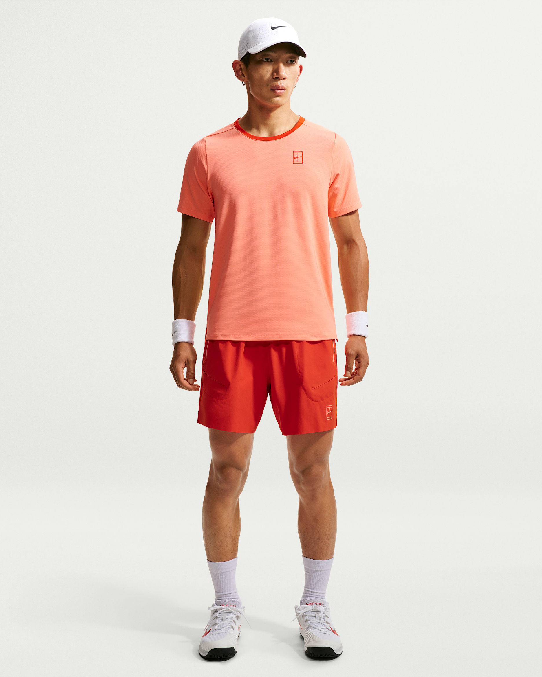 ナイキコート アドバンテージ メンズ Dri-FIT 15cm テニスショートパンツ - ピカンテレッド/アトミックピンク/アトミックピンク