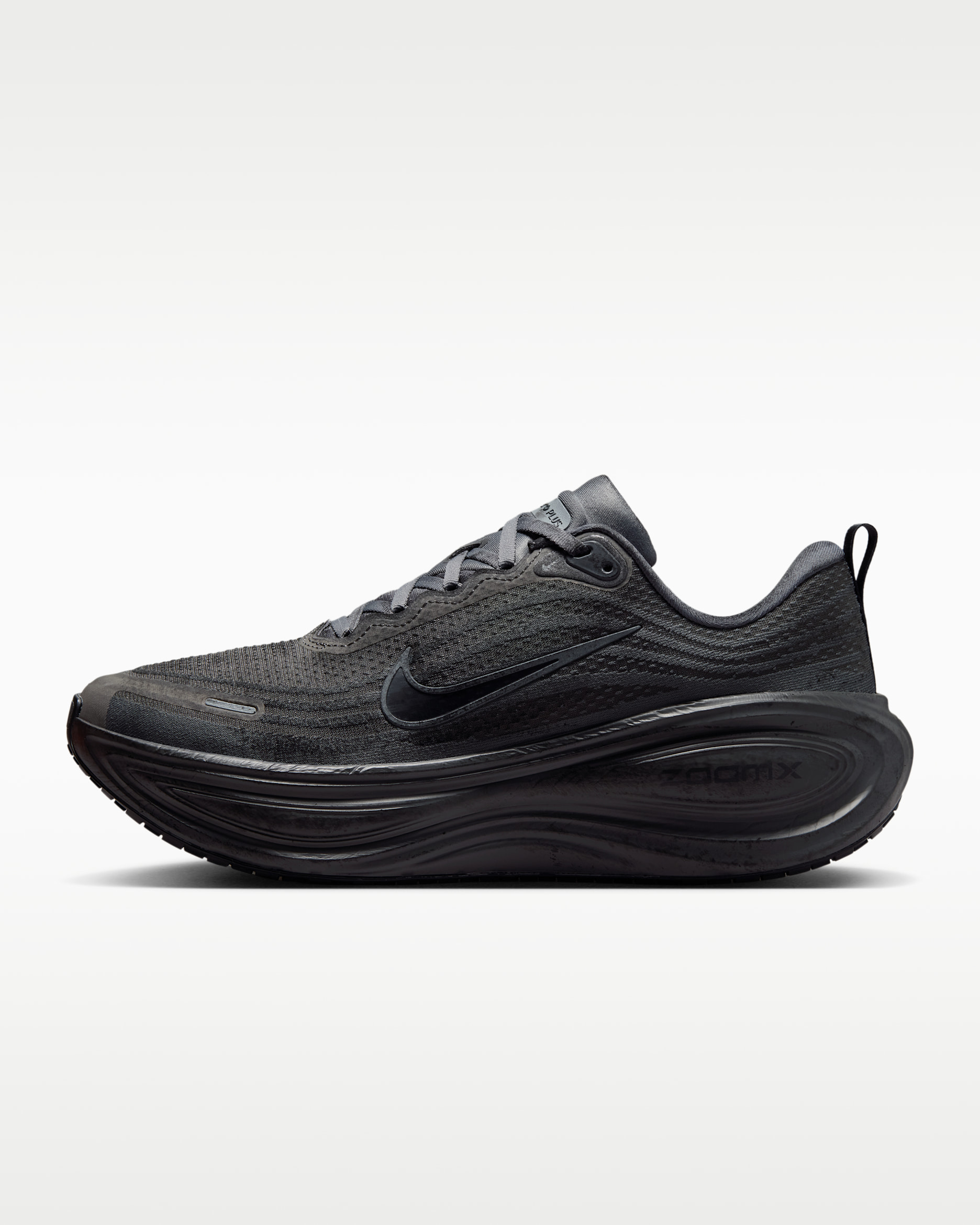 Pánské běžecké silniční boty Nike Vomero Plus „Run in Berlin“ - Iron Grey/Light Smoke Grey/Metallic Cool Grey/Off Noir