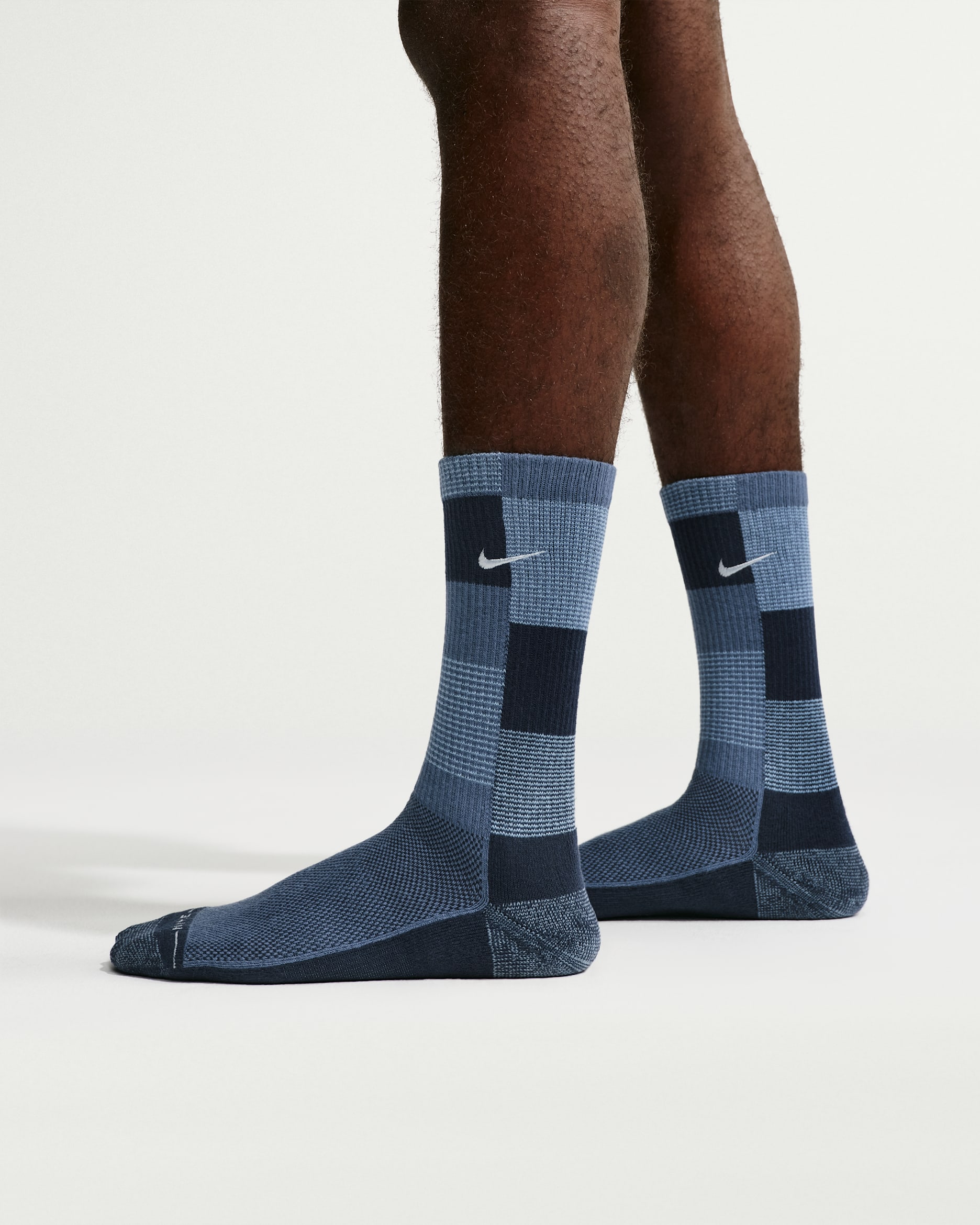 Nike Everyday Elevated Crew Socks (1 Pair) - Diffused Blue/Obsidian/Work Blue/Light Smoke Grey
