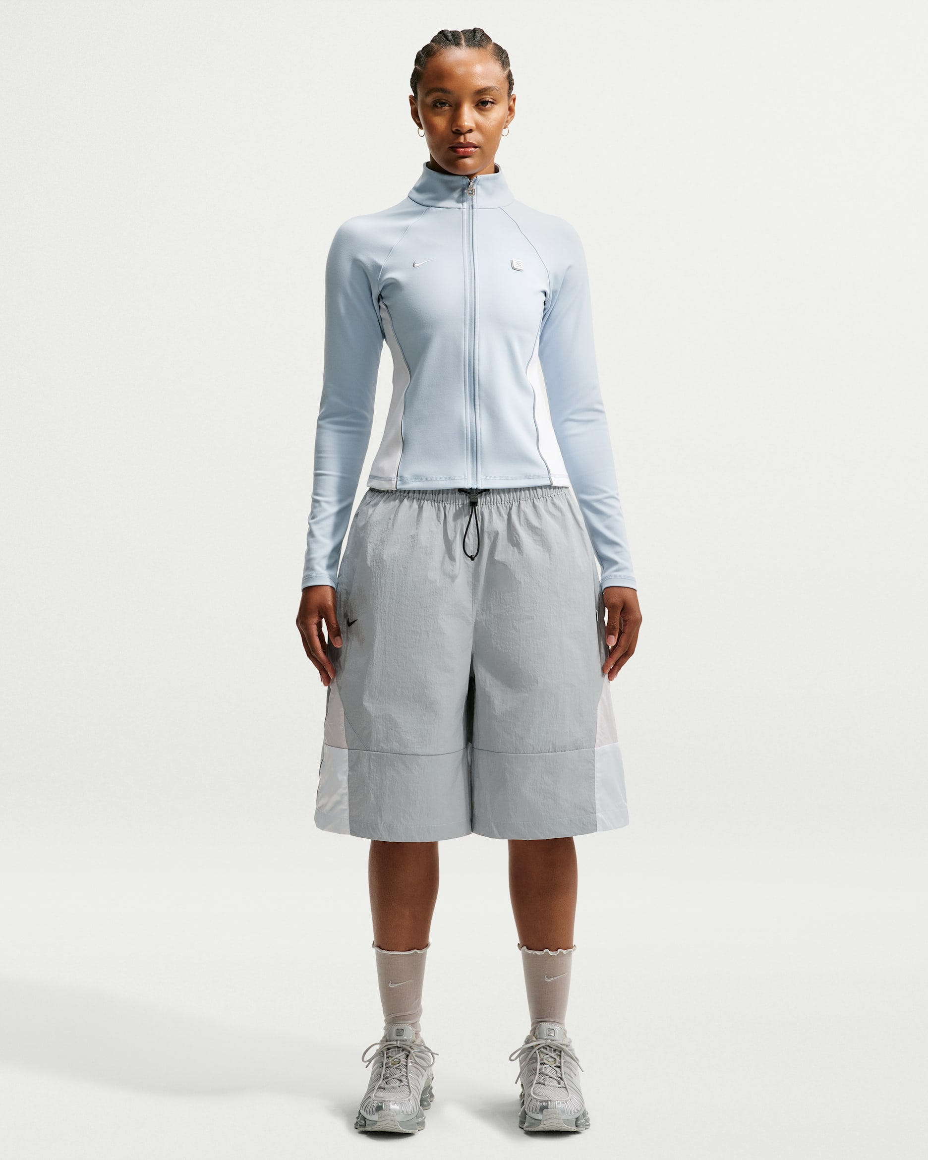 Nike Sportswear Women's Woven Shorts - Wolf Grey/Pearl Pink