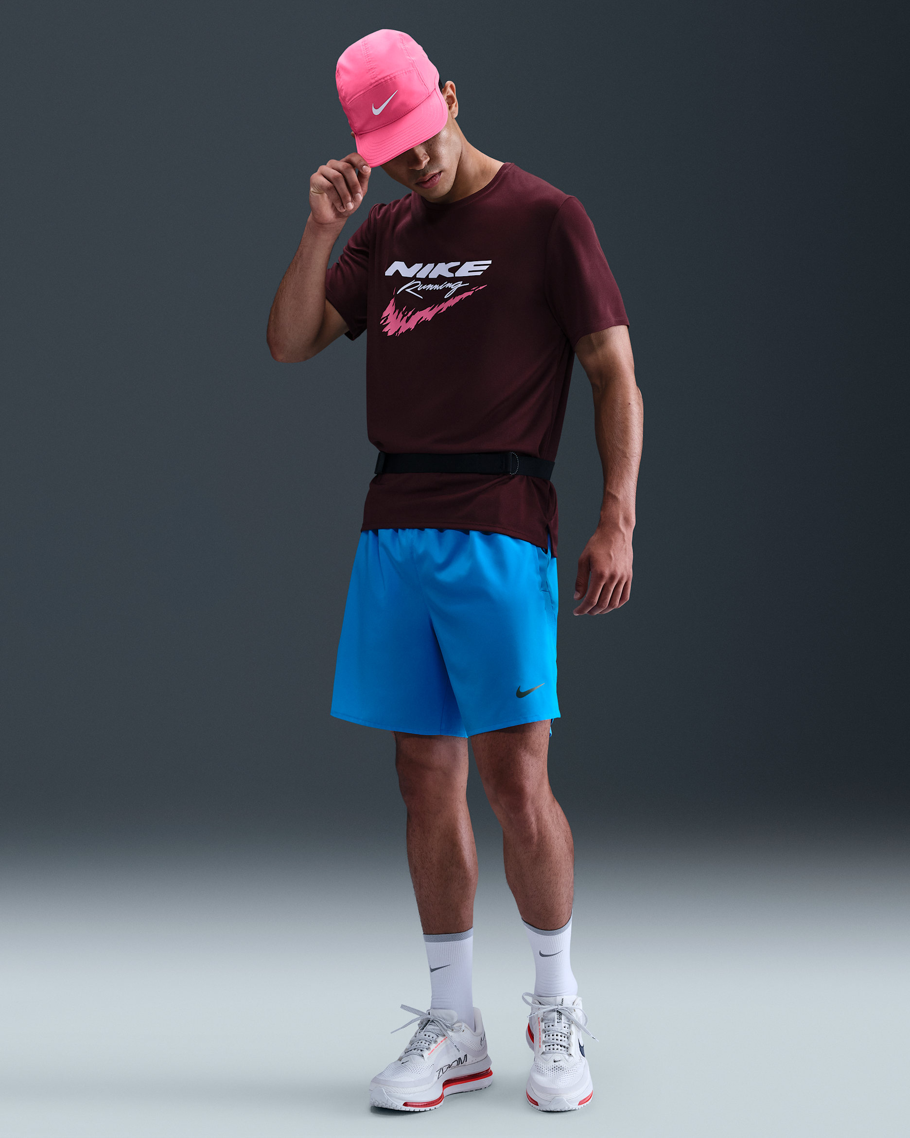Shorts de correr Dri-FIT de 18 cm con forro de ropa interior para hombre Nike Challenger - Azul héroe/Azul héroe/Negro