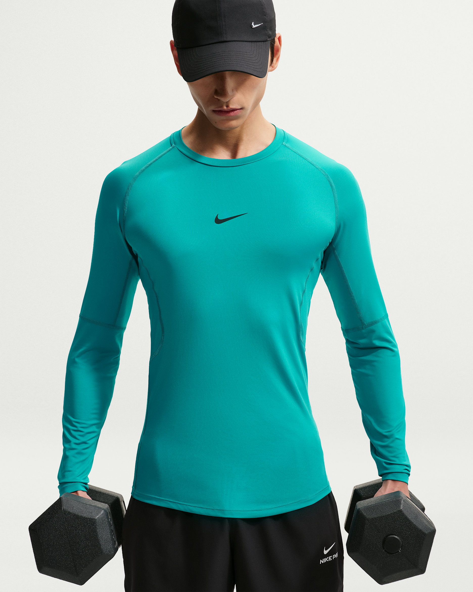 Nike Pro Dri-FIT tettsittende, langermet treningsoverdel til herre - Energy/Svart