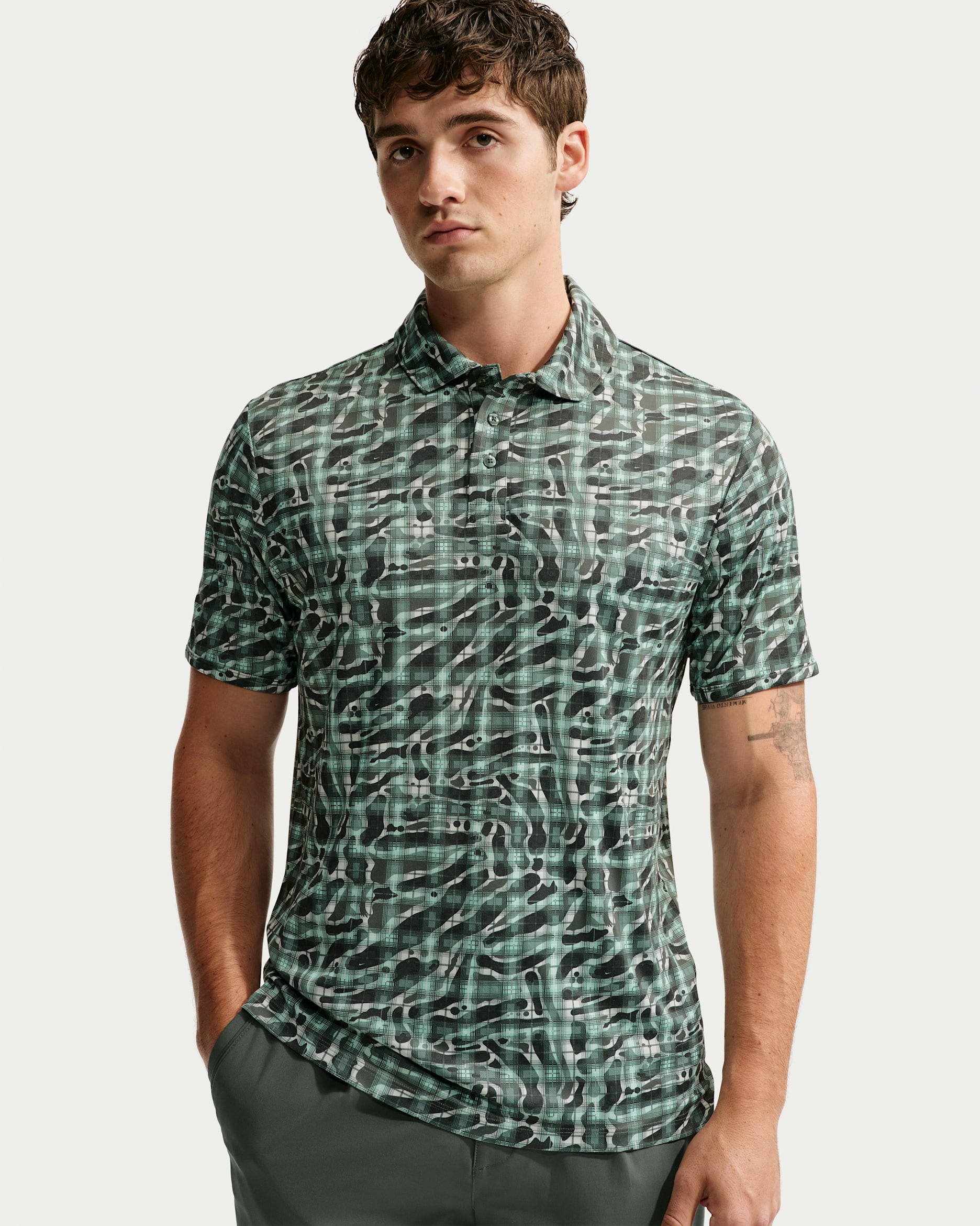 Polo da golf con stampa camo tartan Dri-FIT Nike Par – Uomo - Camo Green