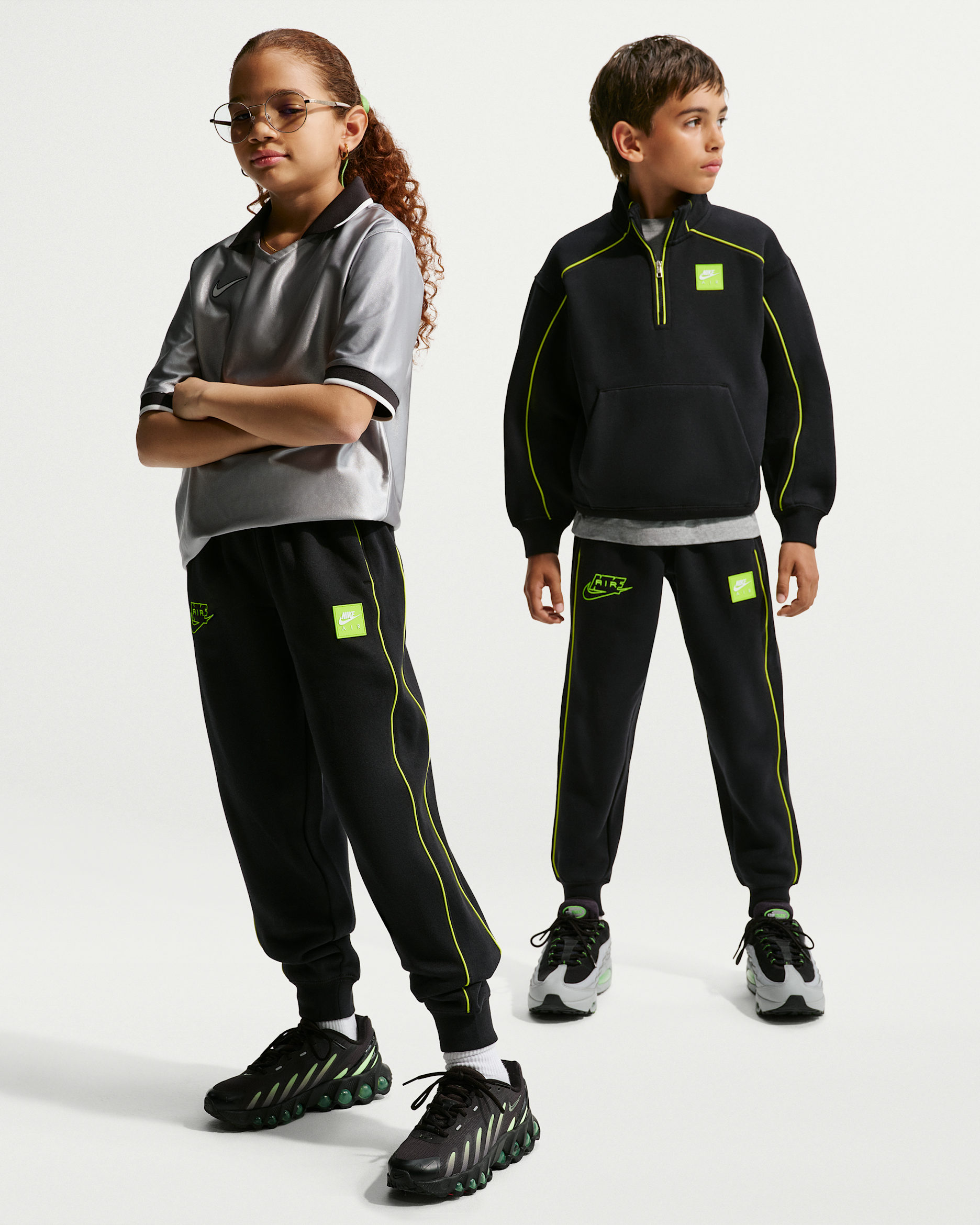 Nike Air Older Kids' Fleece Joggers - Black/Volt/Volt