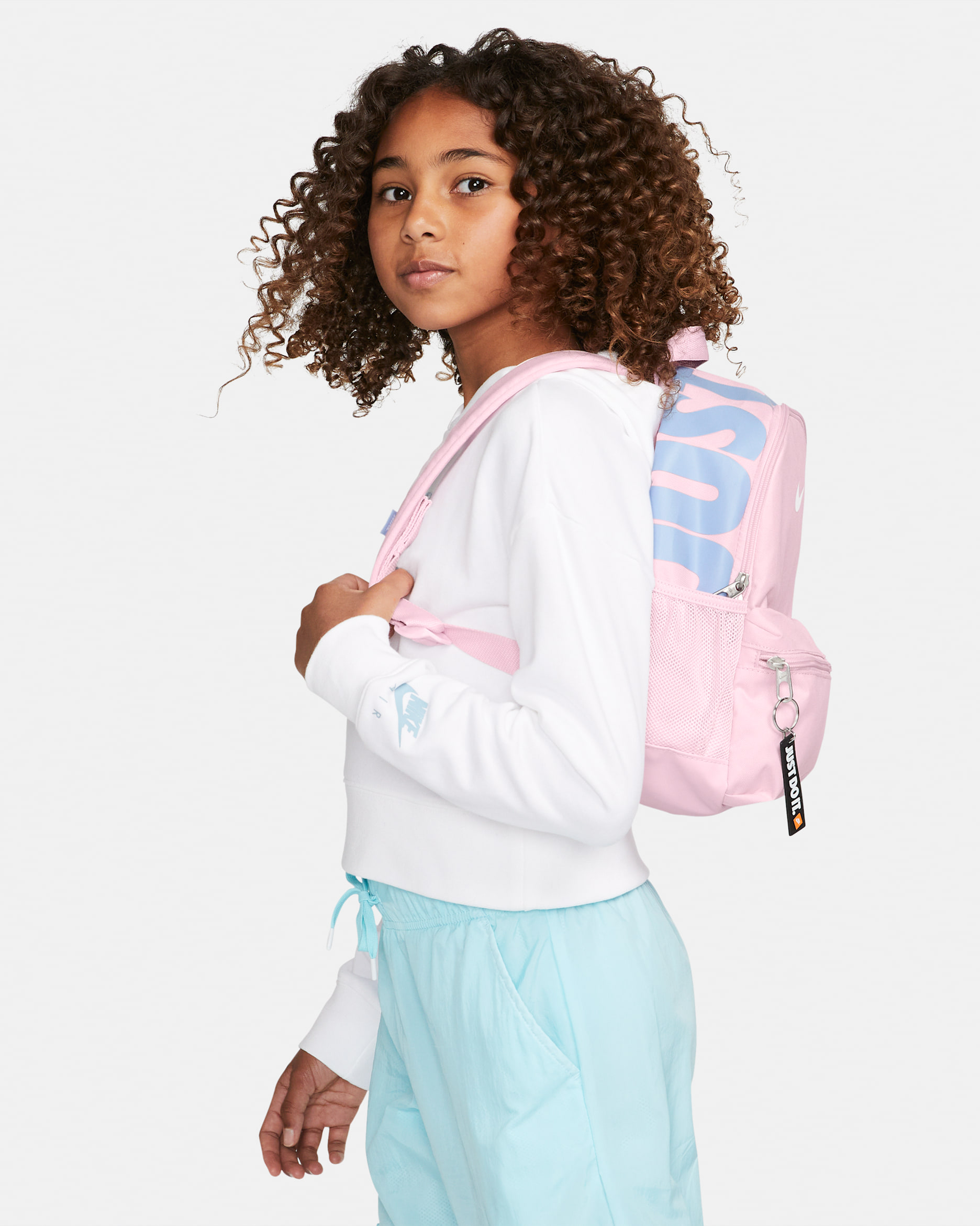 เป้สะพายหลังขนาดเล็กสำหรับเด็ก Nike Brasilia JDI (11 ล.) - Pink Foam/ขาว/Cobalt Bliss