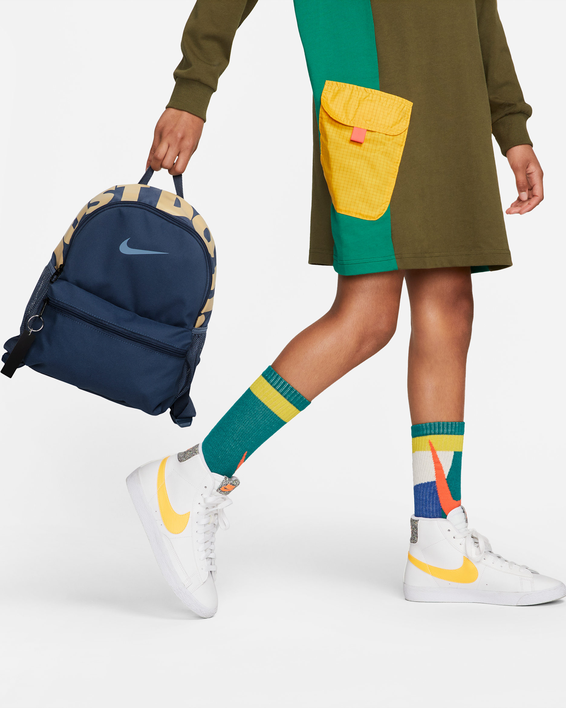 Nike Brasilia JDI Kids' Mini Backpack (11L) - Diffused Blue/Cobalt Bliss/Pale Vanilla