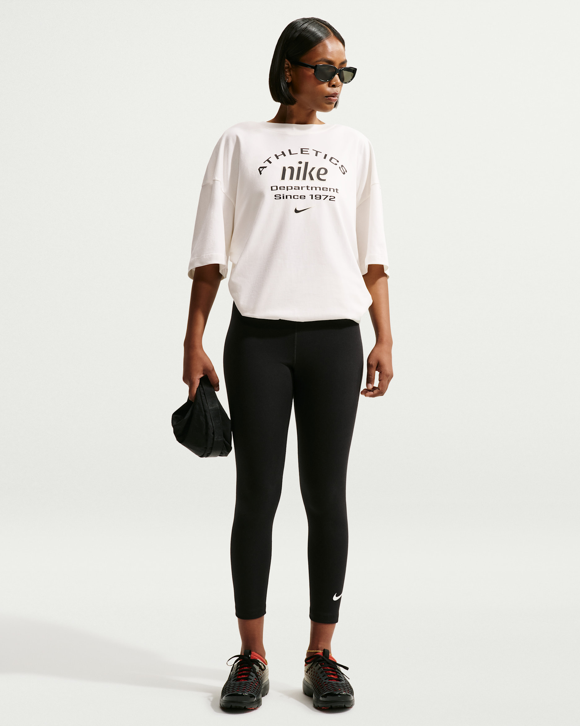 Nike Sportswear Classic Women's High-Waisted 7/8 Leggings - Black/White