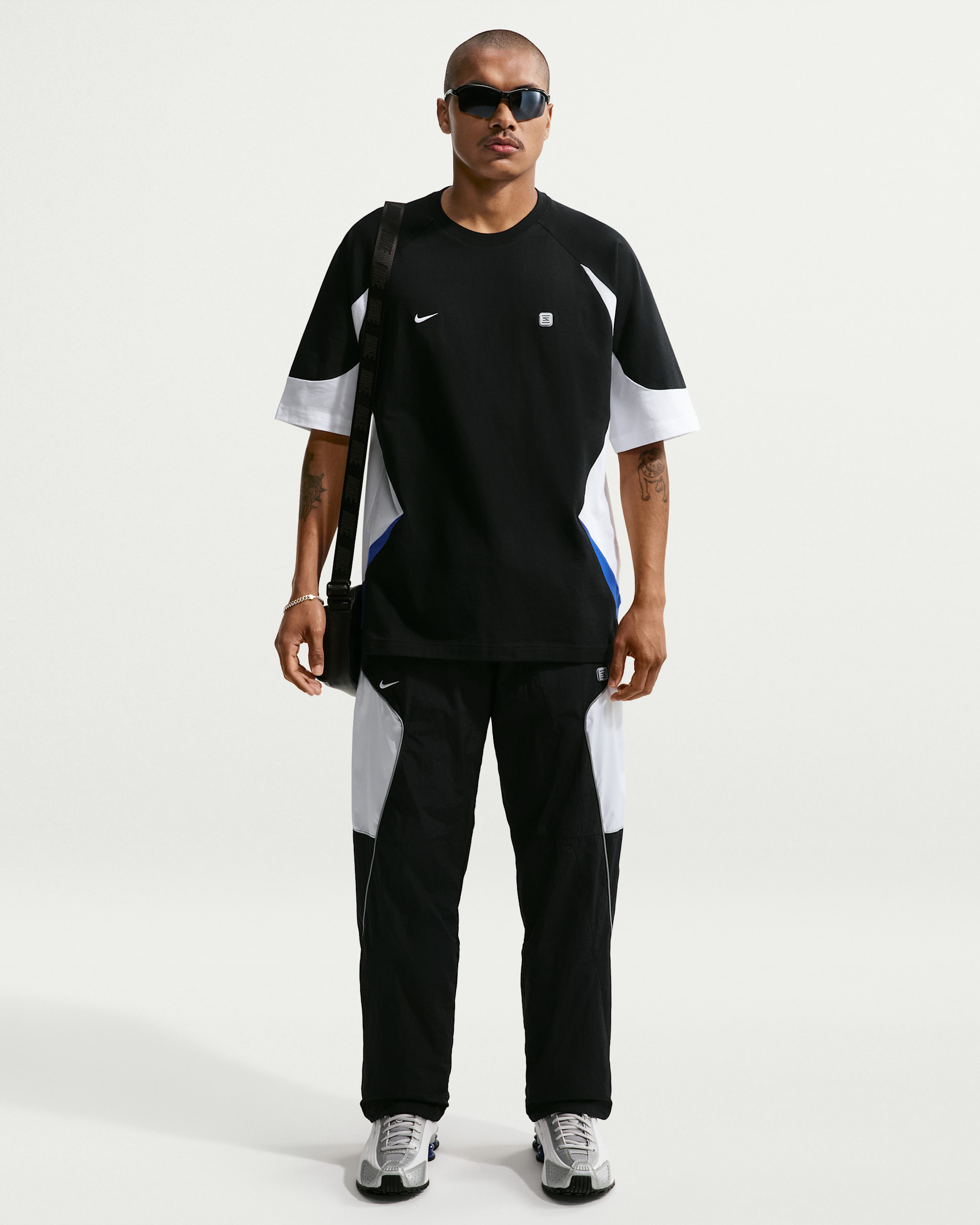 Nike Sportswear Men's Woven Trousers - Black/White