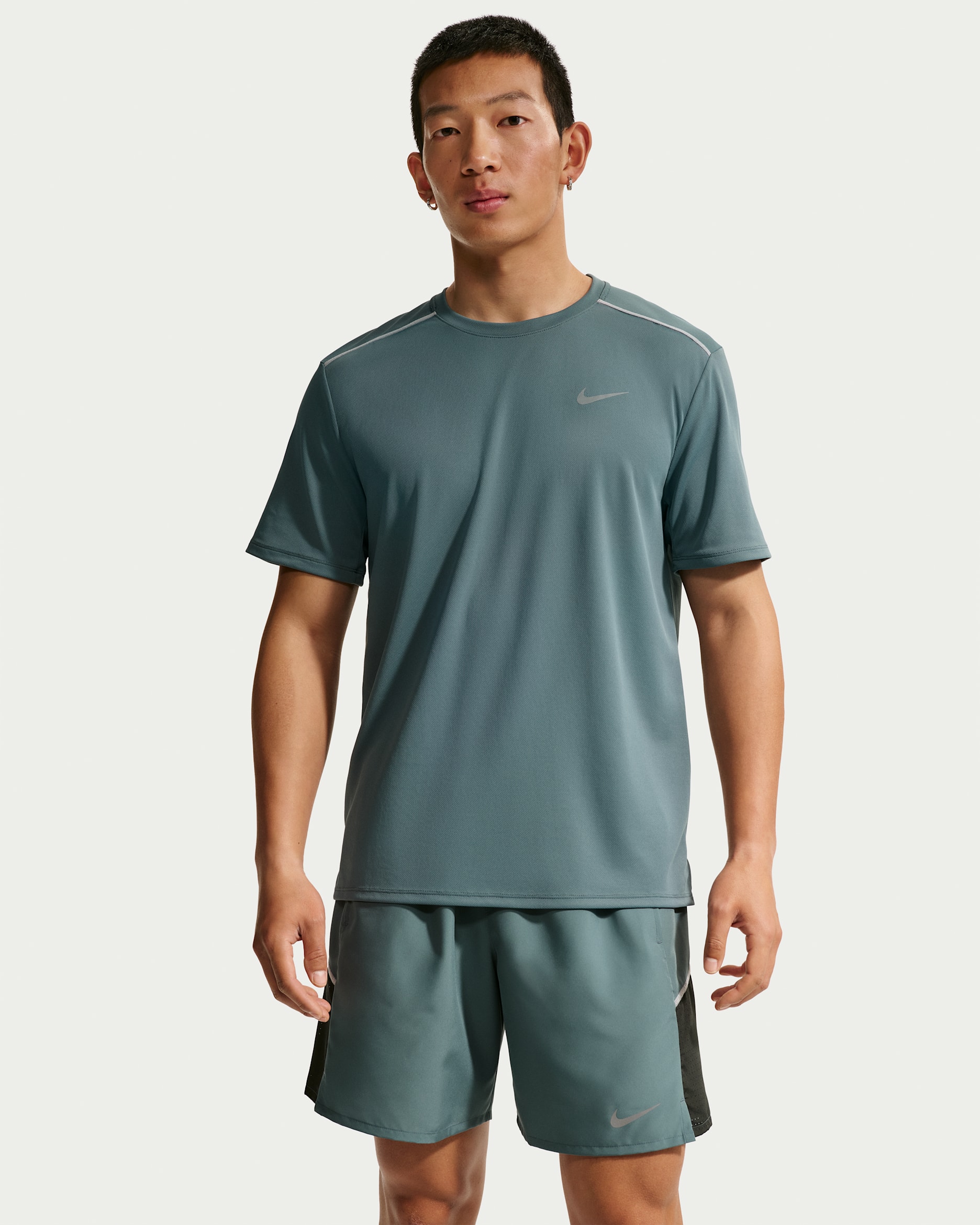 ナイキ マイラー メンズ Dri-FIT UV プロテクション ショートスリーブ ランニングトップ - ミネラルスレート/ブラックスプルース