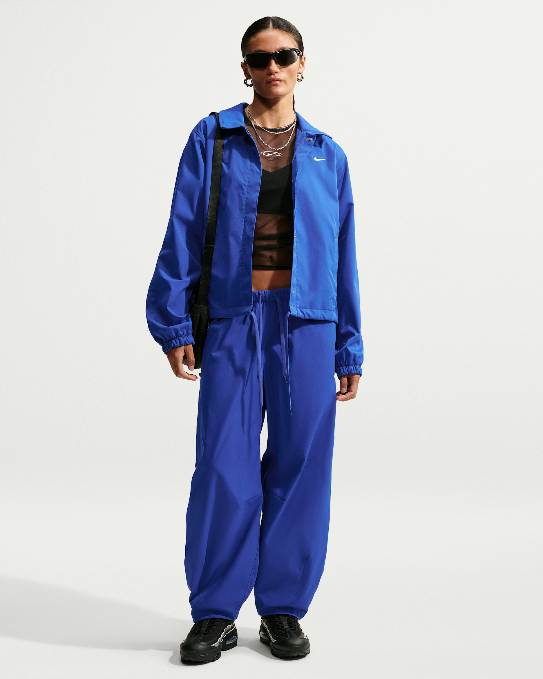 Nike Sportswear Women's Loose Mid-Rise Barrel Pants - Old Royal/White/White