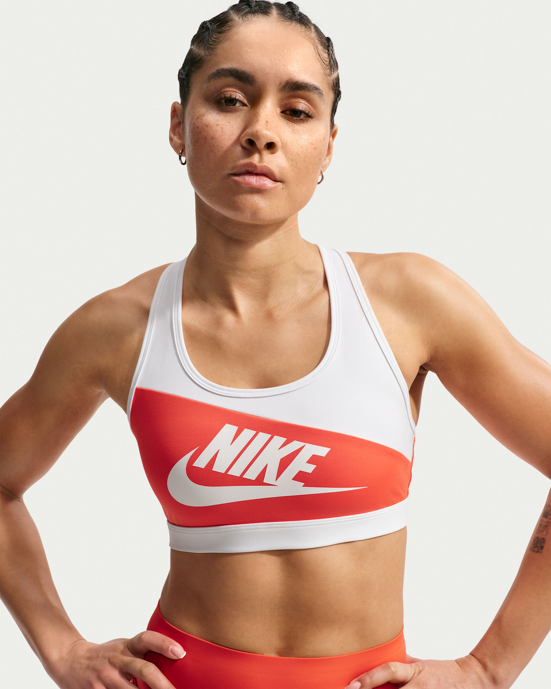 Nike Swoosh Women's Medium-Support Padded Sports Bra - Light Crimson/White/White/White