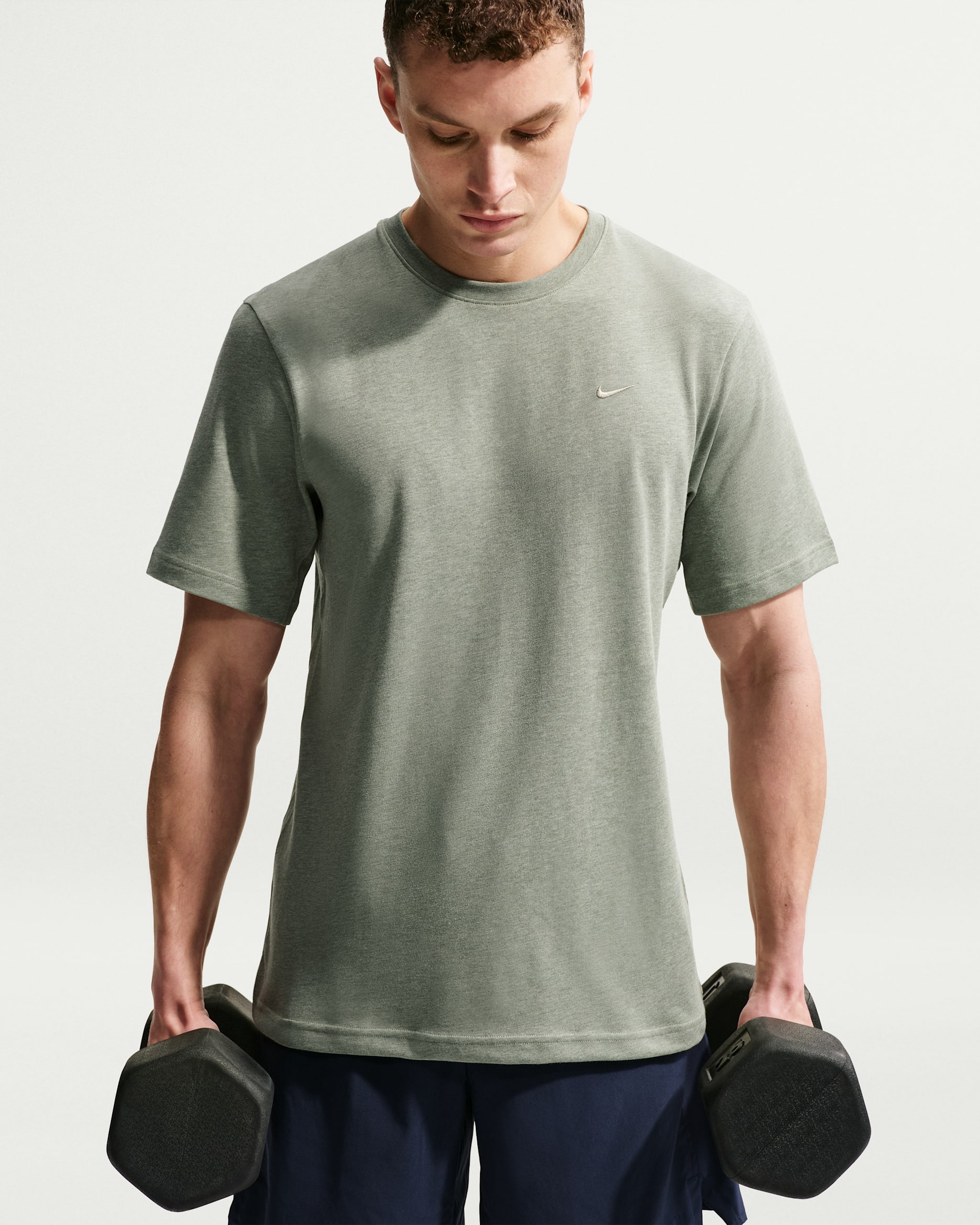 Nike Primary Men's Dri-FIT Short-Sleeve Versatile Top - Light Army/Heather/Light Army
