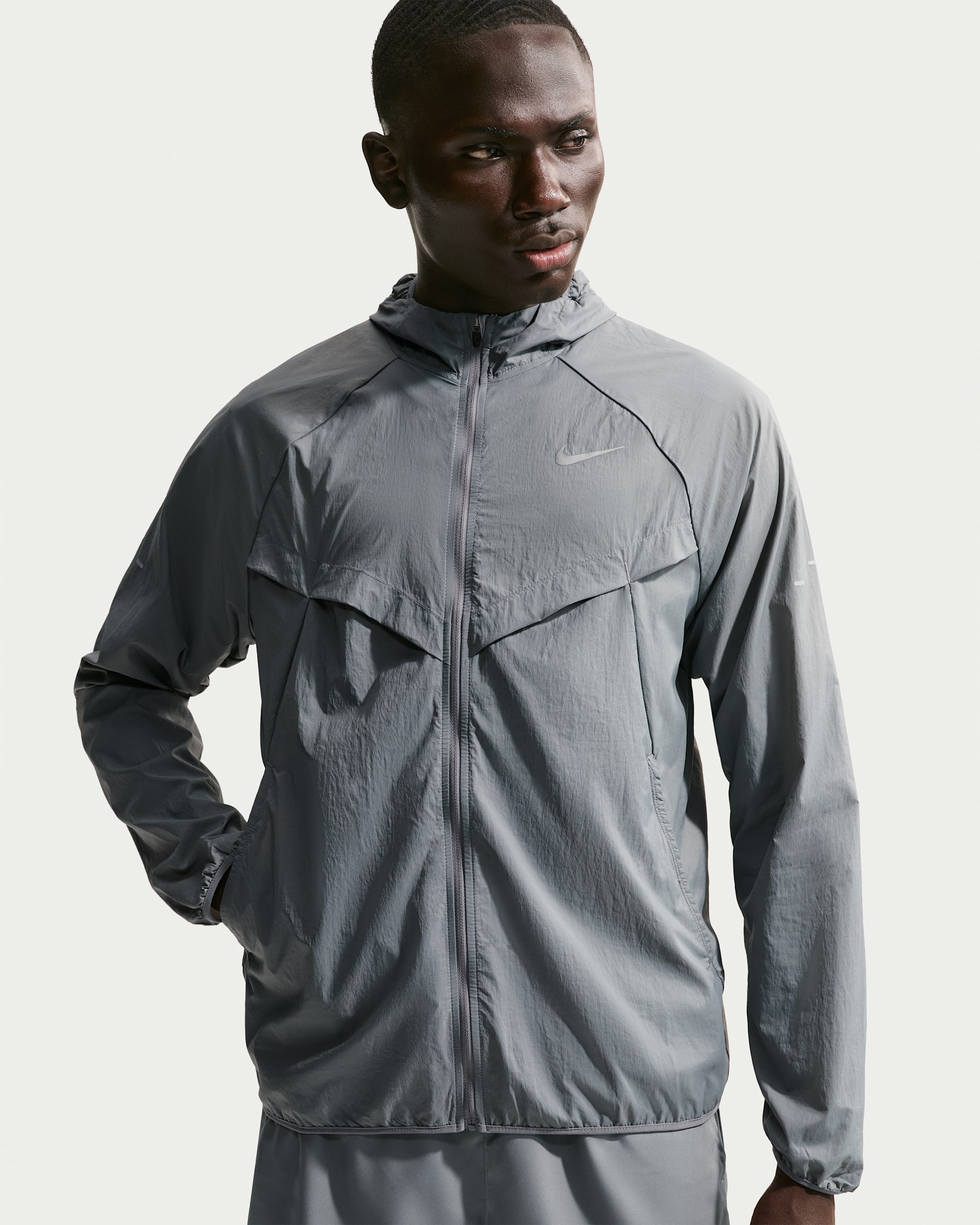 Nike Stride Men's Repel UV Running Jacket - Smoke Grey/Smoke Grey